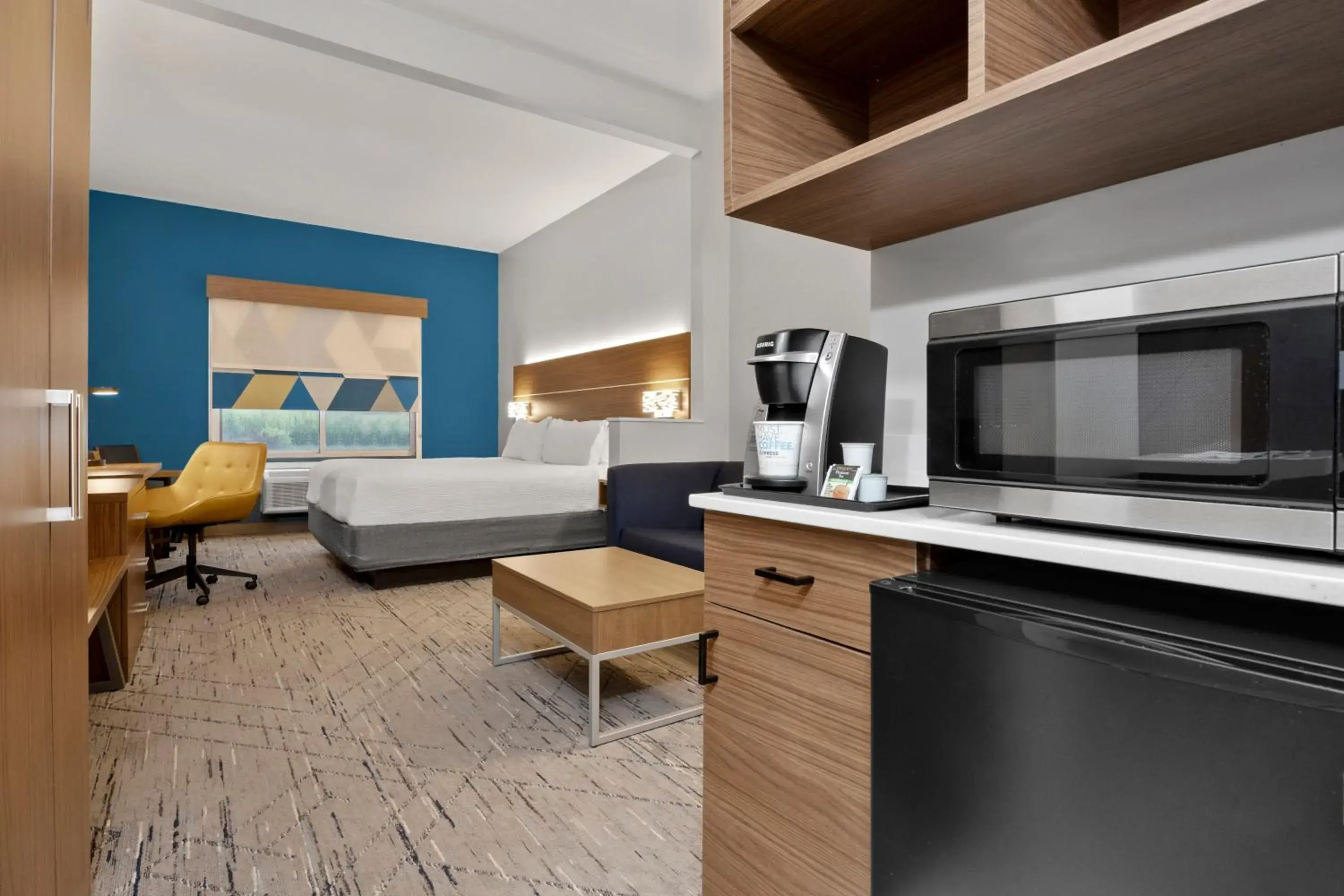 King Suite with Sofa Bed in Holiday Inn Express Hotel & Suites West Coxsackie by IHG King Suite with Sofa Bed in Holiday Inn Express Hotel & Suites West Coxsackie by IHG