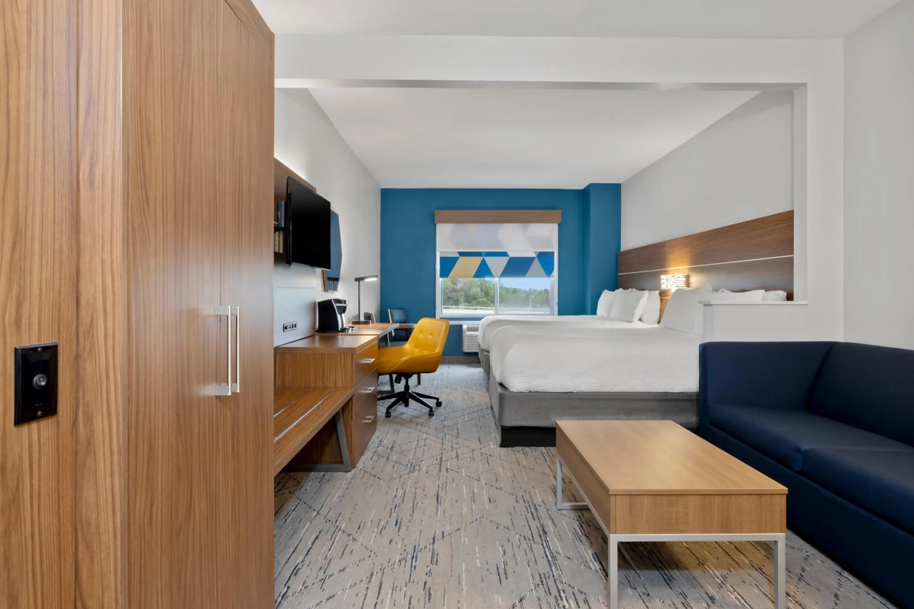 Photo of the whole room, Bed in Holiday Inn Express Hotel & Suites West Coxsackie by IHG