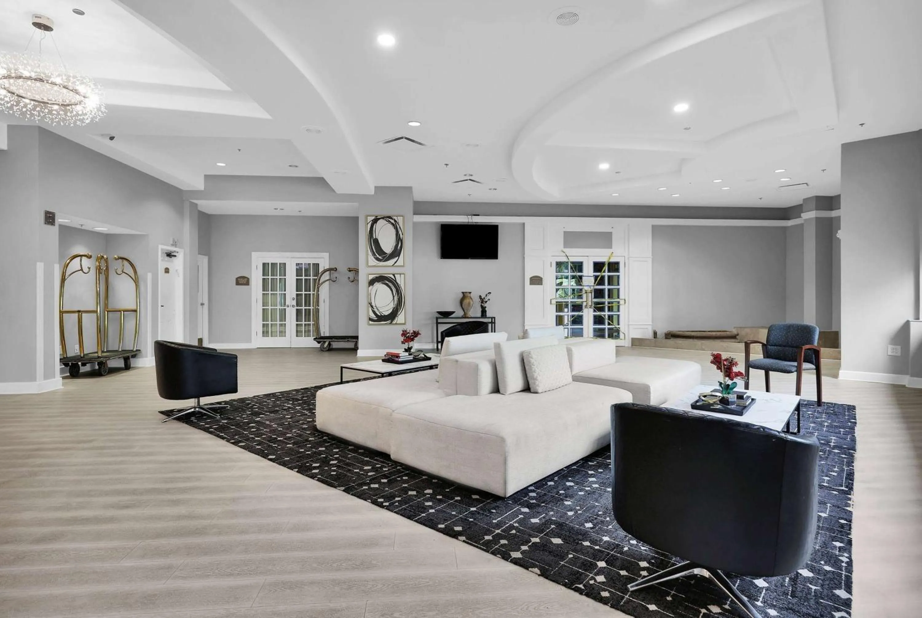 Lobby or reception in Ramada by Wyndham Jacksonville I-95 by Butler Blvd