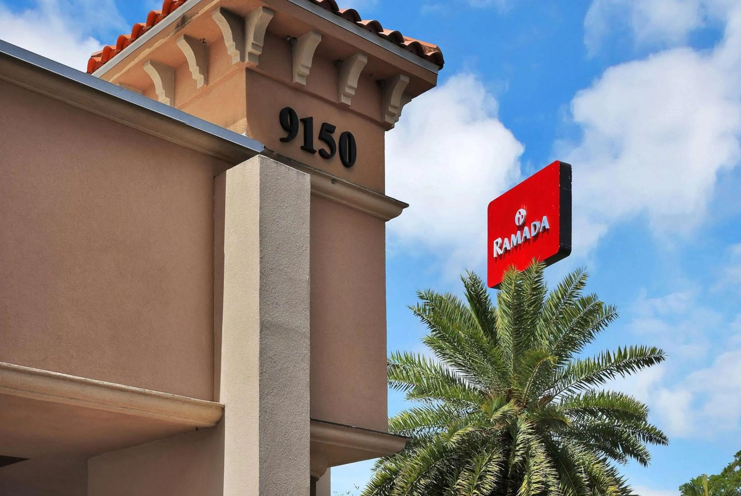 Property building in Ramada by Wyndham Jacksonville I-95 by Butler Blvd