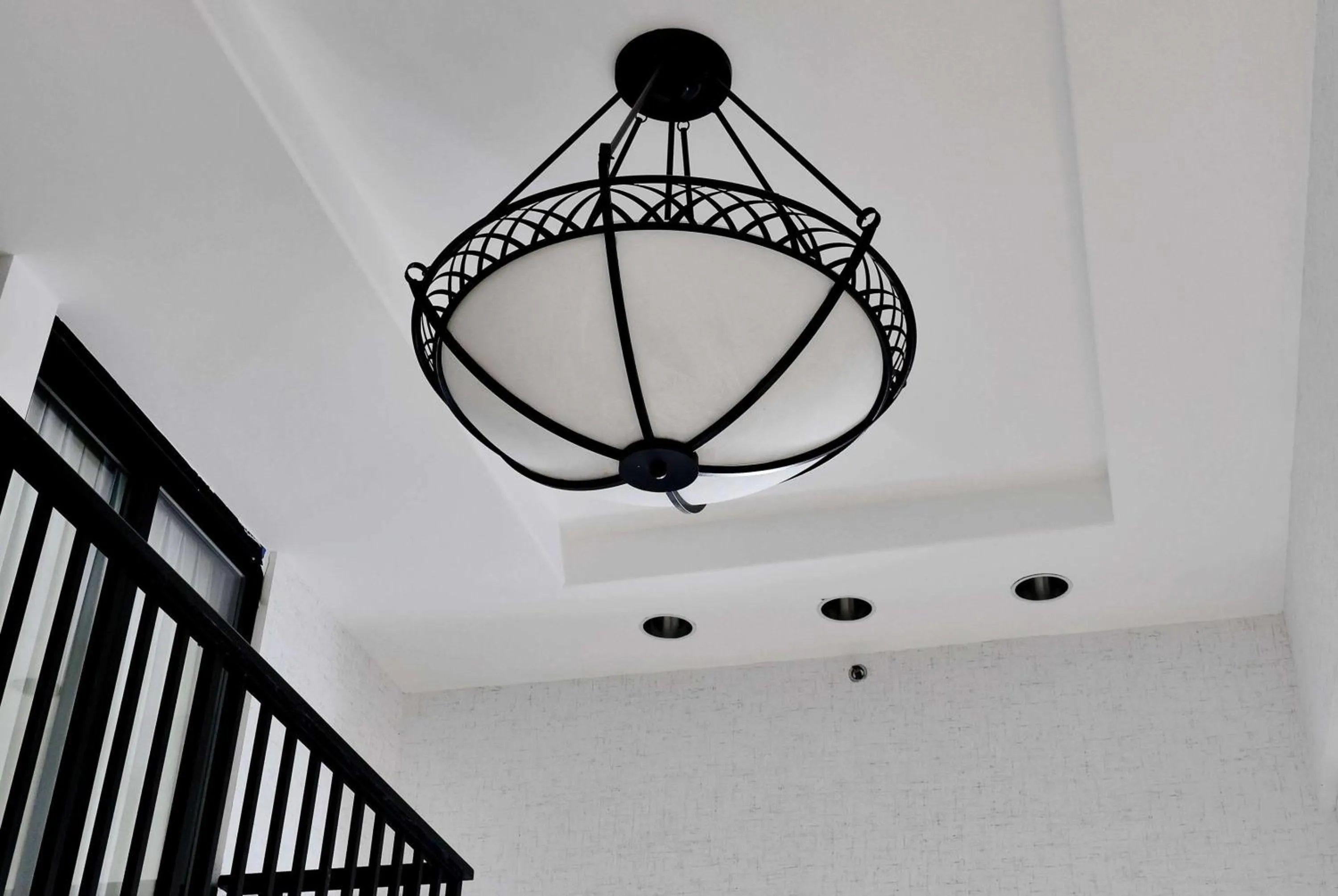 Kitchen or kitchenette in Ramada by Wyndham Jacksonville I-95 by Butler Blvd