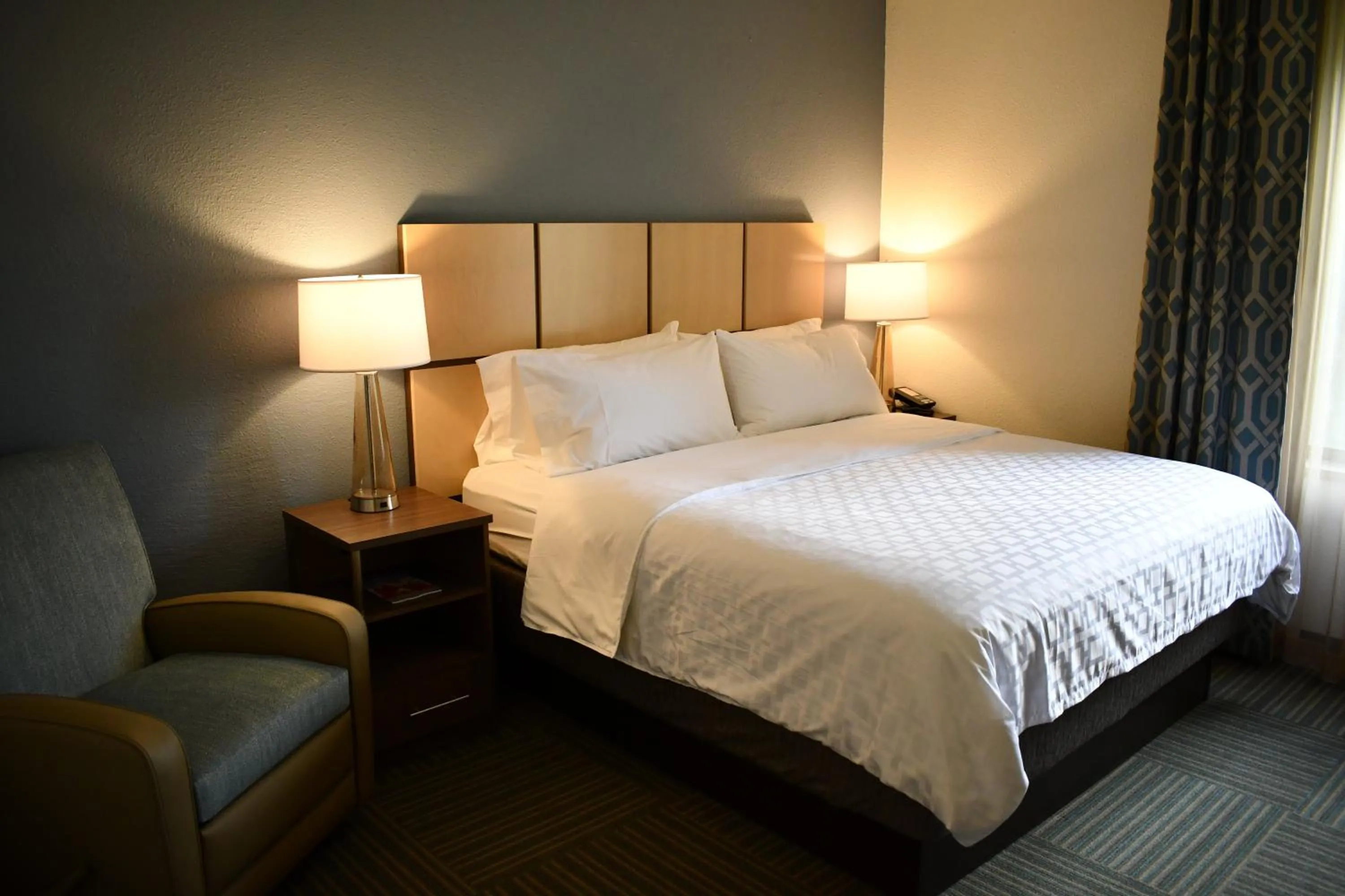 Bedroom, Bed in Candlewood Suites Grand Rapids Airport by IHG