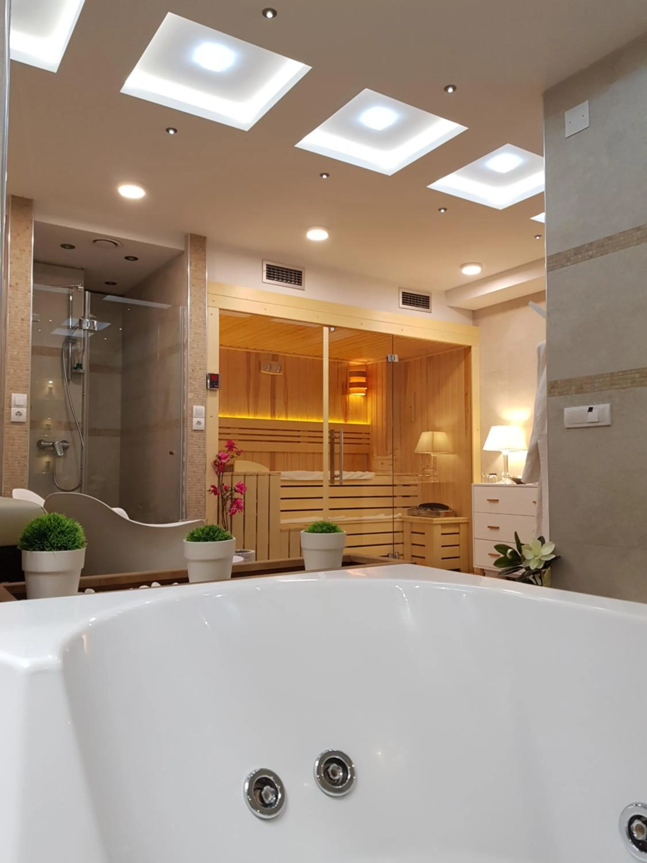 Hot Tub in Brvnare Bor