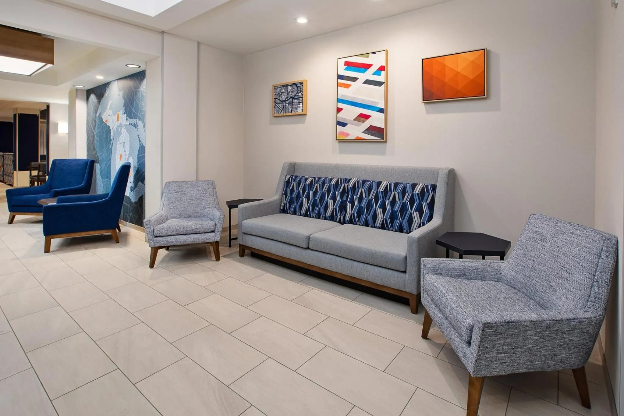 Property building in Holiday Inn Express Hotel & Suites Grand Rapids-North by IHG