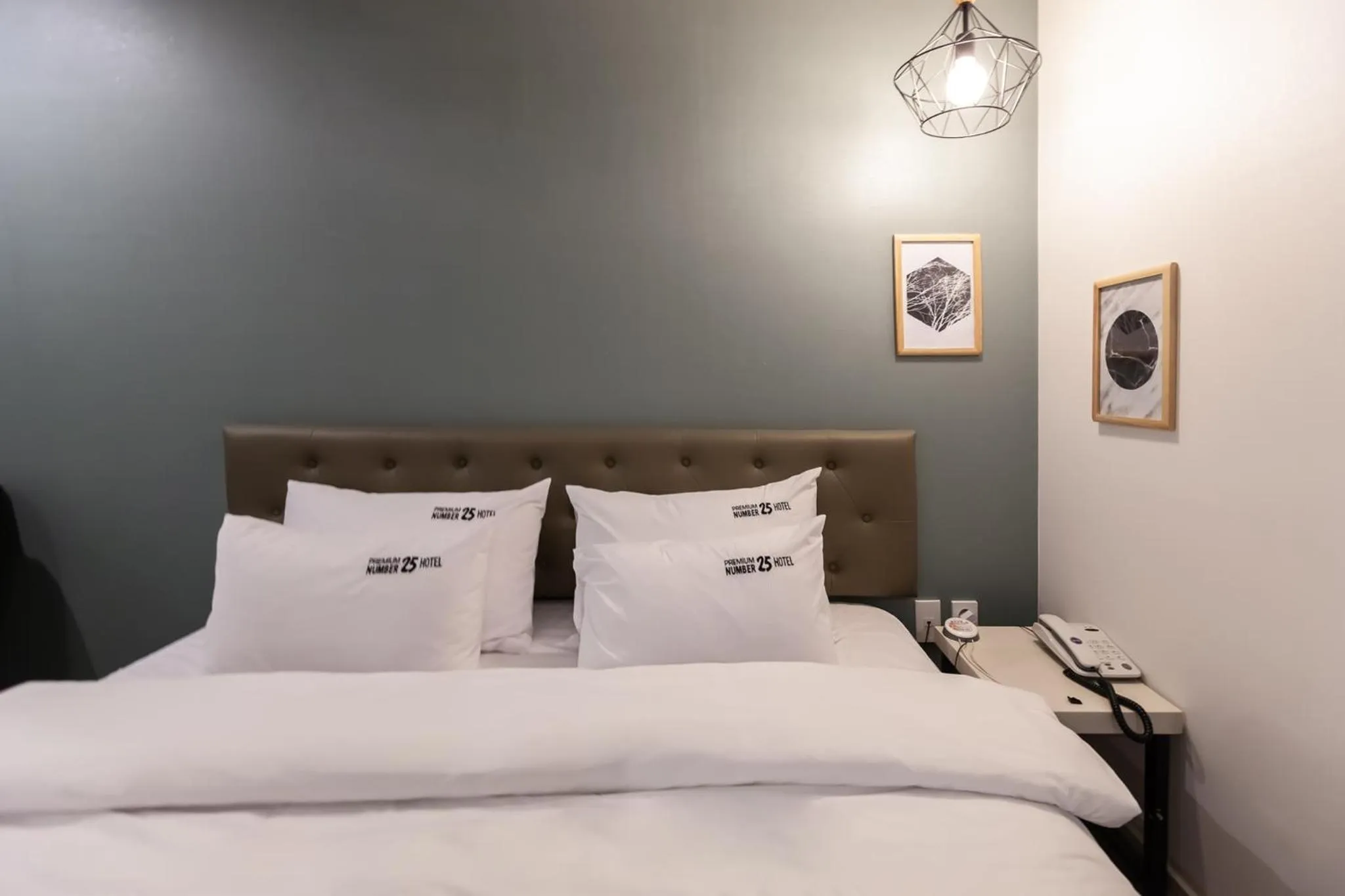 Bed in No.25 Hotel Busan Seomyeon Station