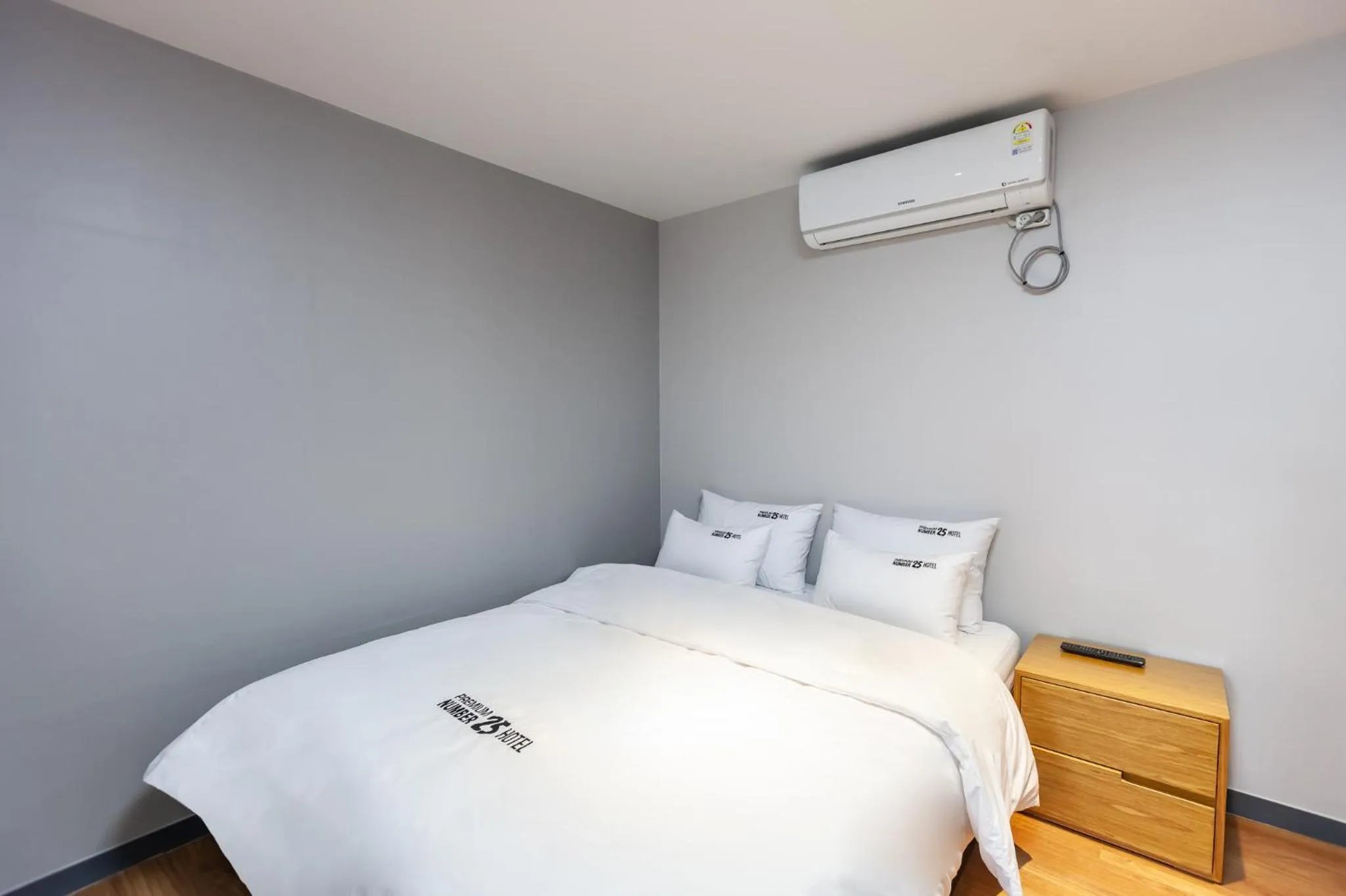 Bed in No.25 Hotel Busan Seomyeon Station