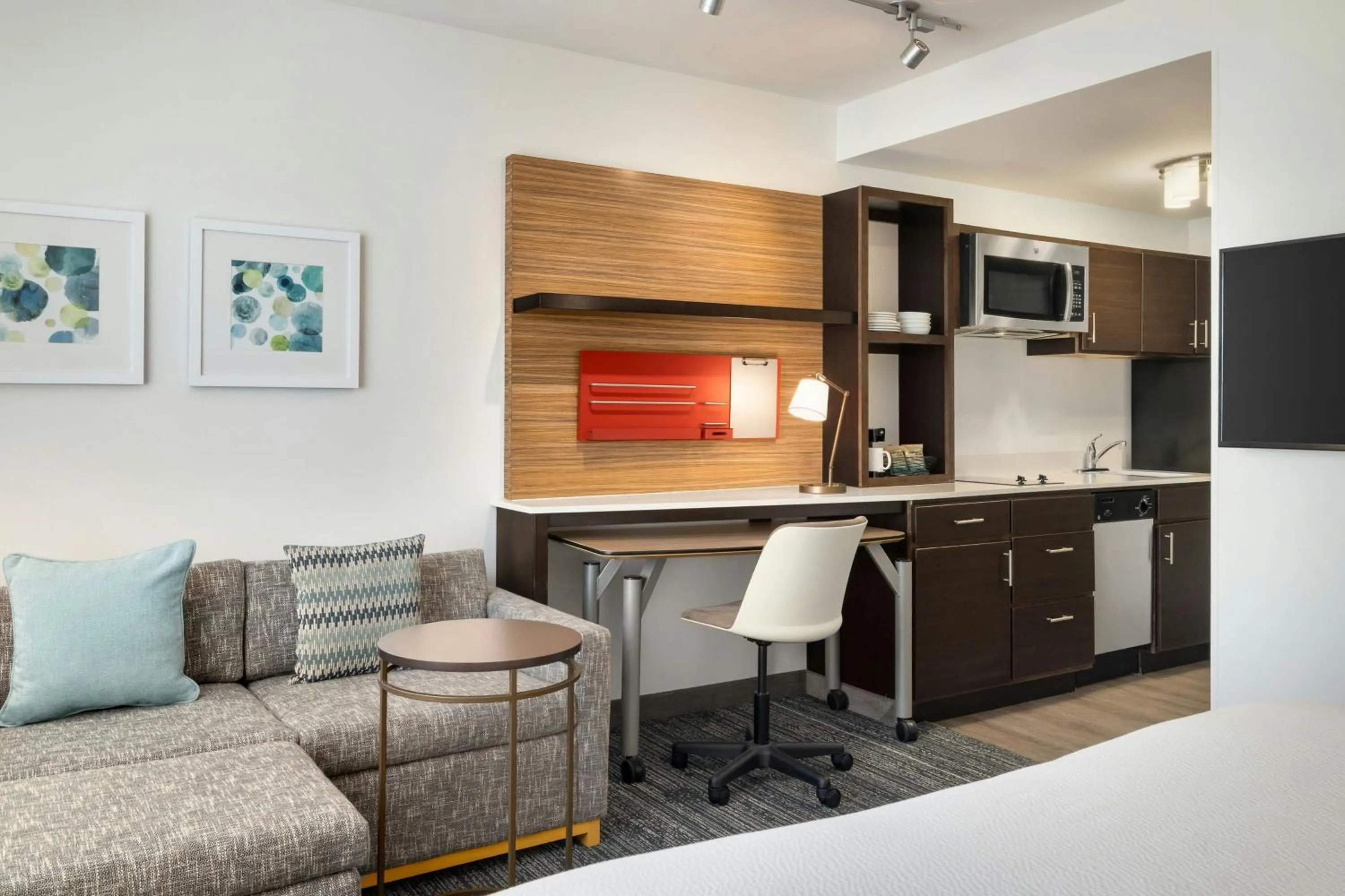 Living room in TownePlace Suites by Marriott Auburn University Area