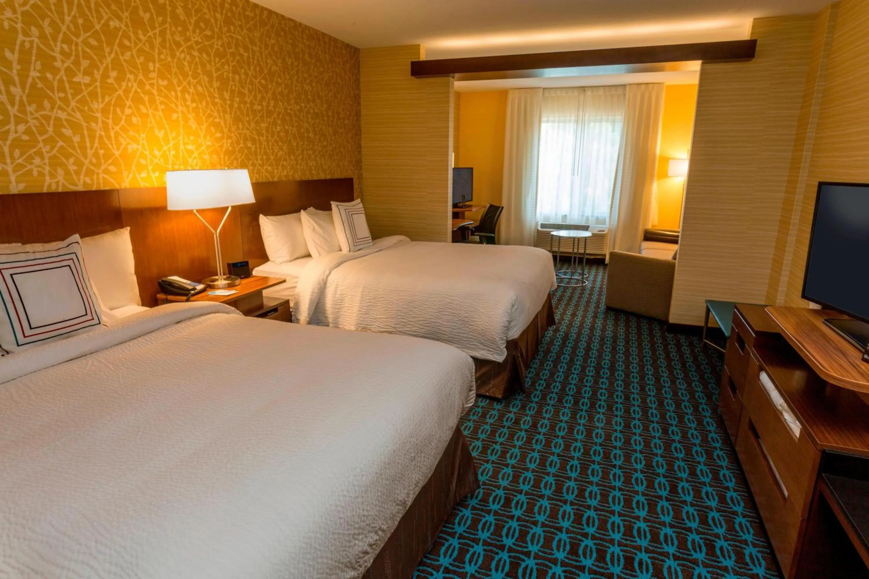 Photo of the whole room, Bed in Fairfield Inn & Suites by Marriott Geneva Finger Lakes