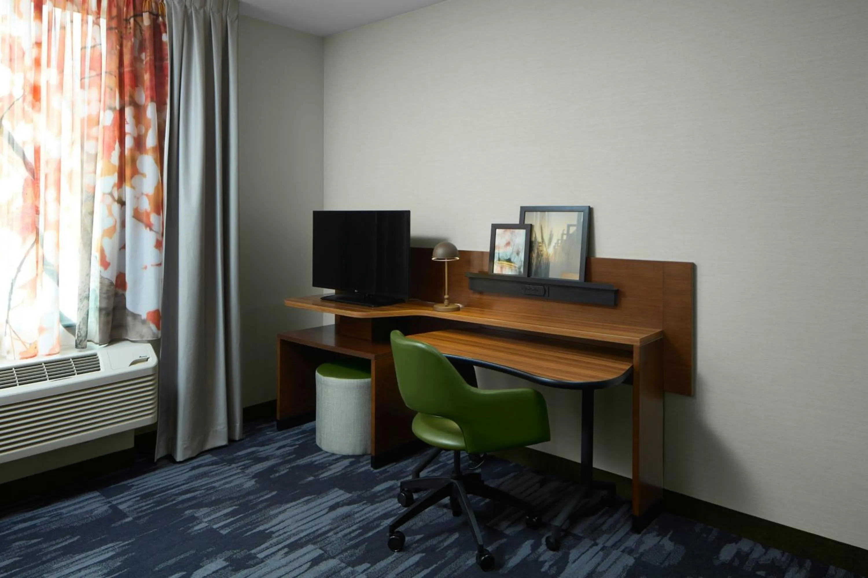 Photo of the whole room in Fairfield Inn & Suites by Marriott Geneva Finger Lakes