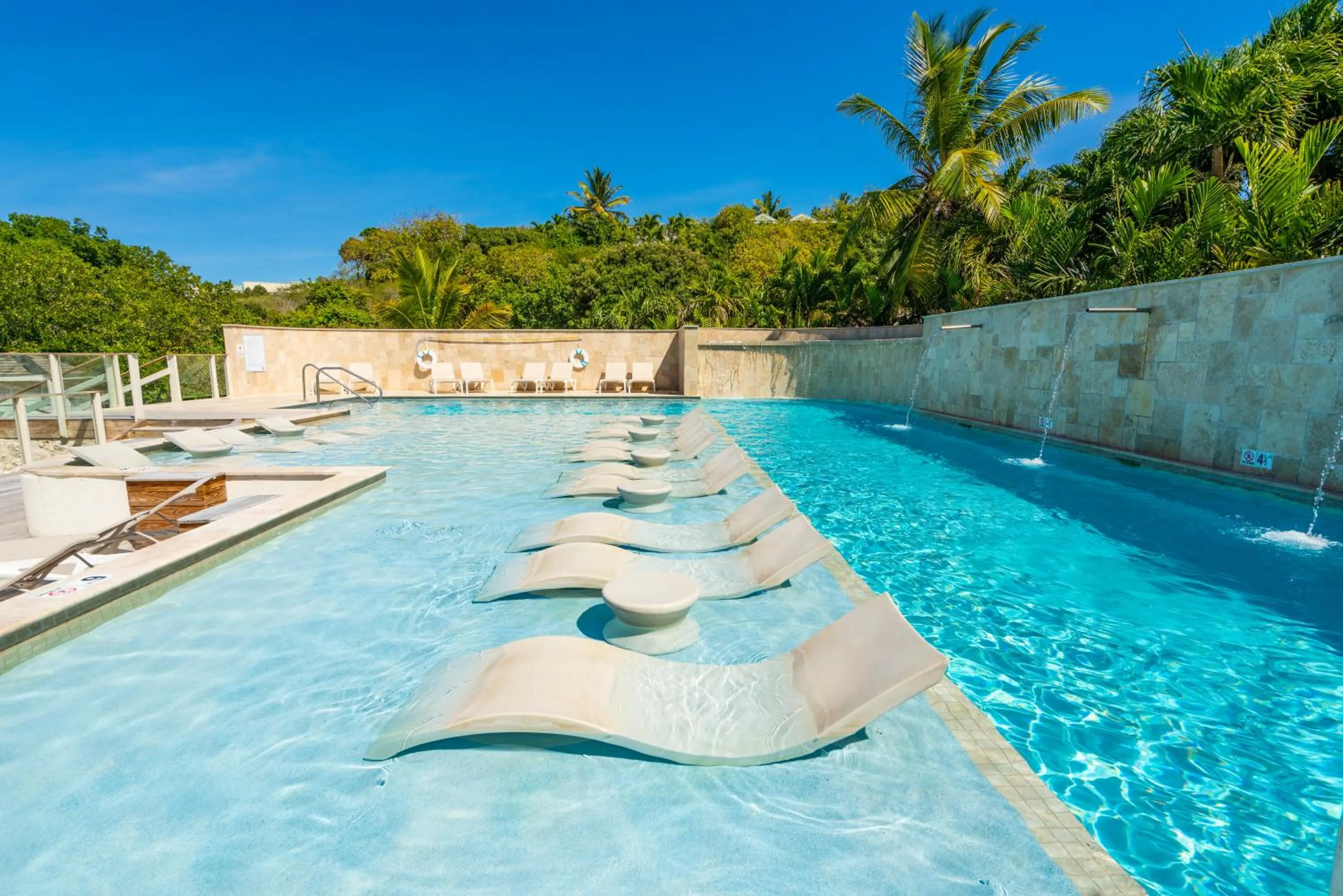 Swimming pool in The Verandah Antigua - All Inclusive - Adults Only