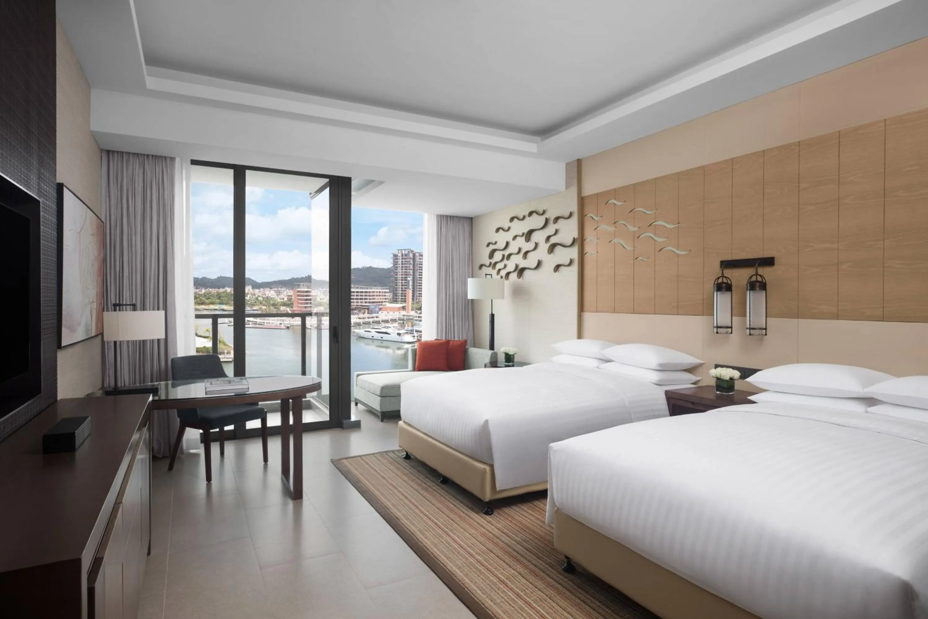 Photo of the whole room, Bed in Marriott Resort Xiangshui Bay