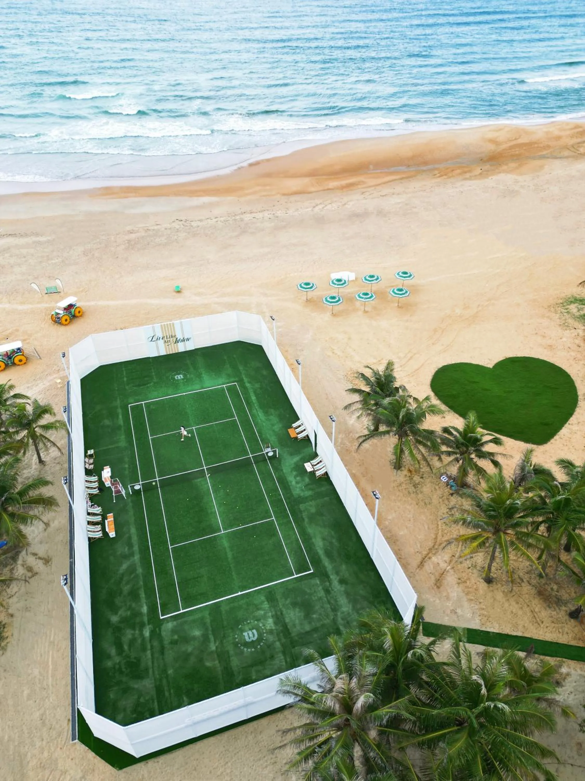 Tennis court in Marriott Resort Xiangshui Bay