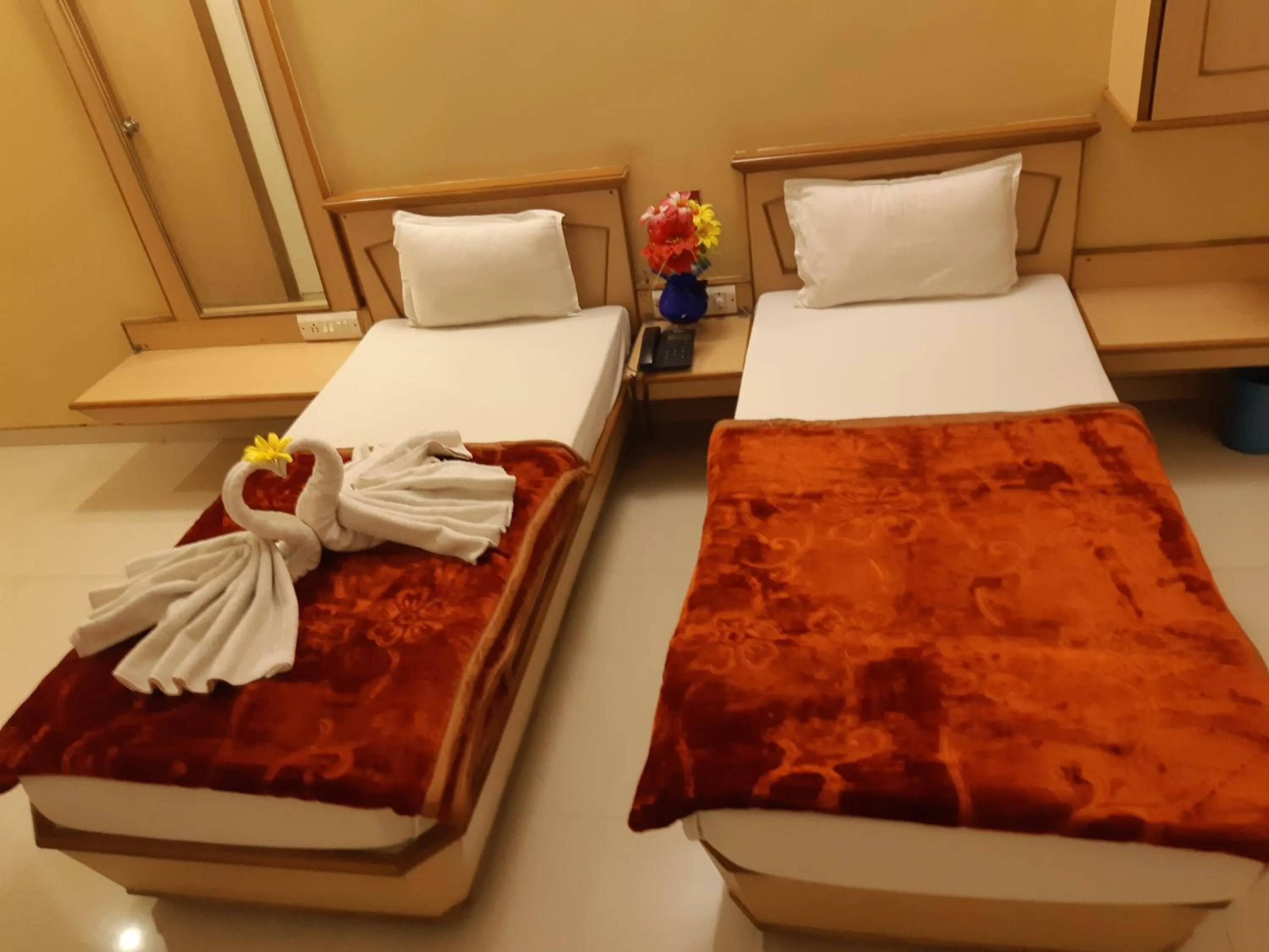 Hotel Jay International