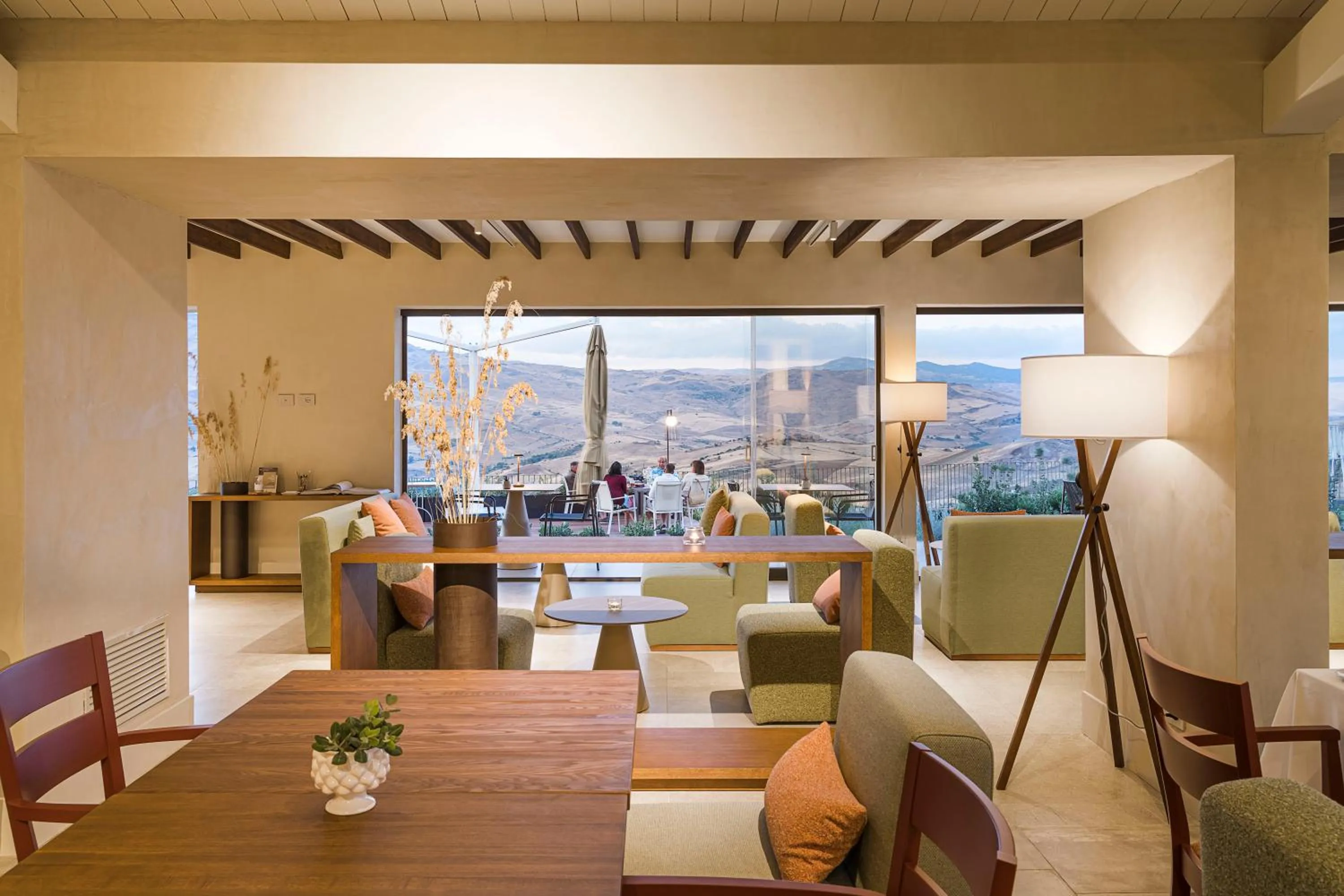 Restaurant/places to eat in Rocca dei Saraceni