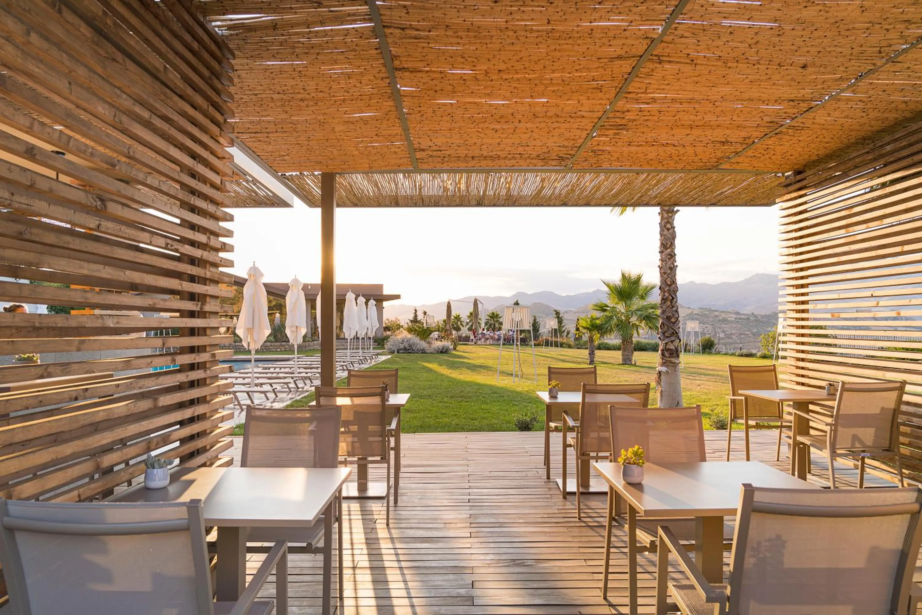 Restaurant/places to eat in Rocca dei Saraceni