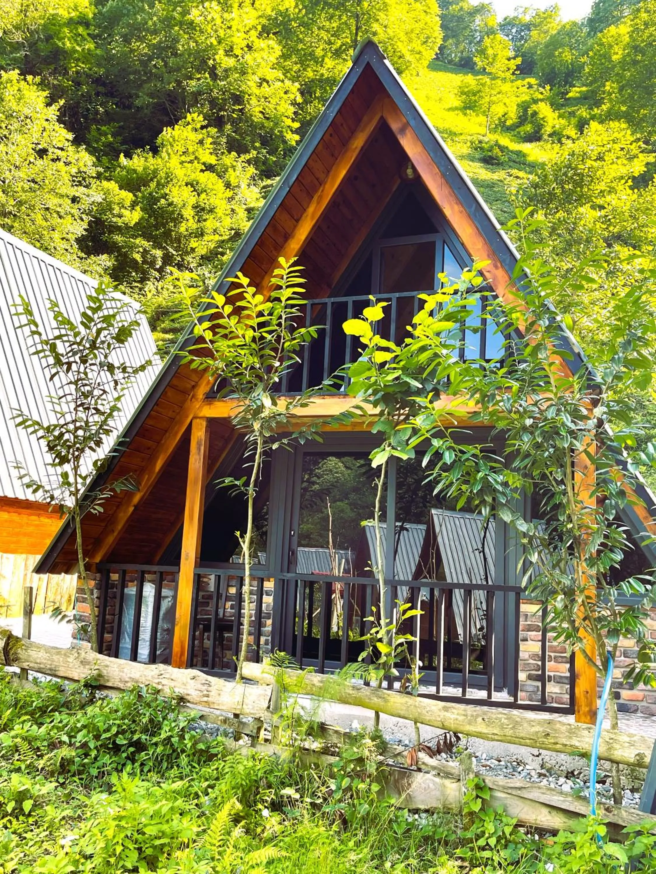 Photo of the whole room in Tanura Bungalows
