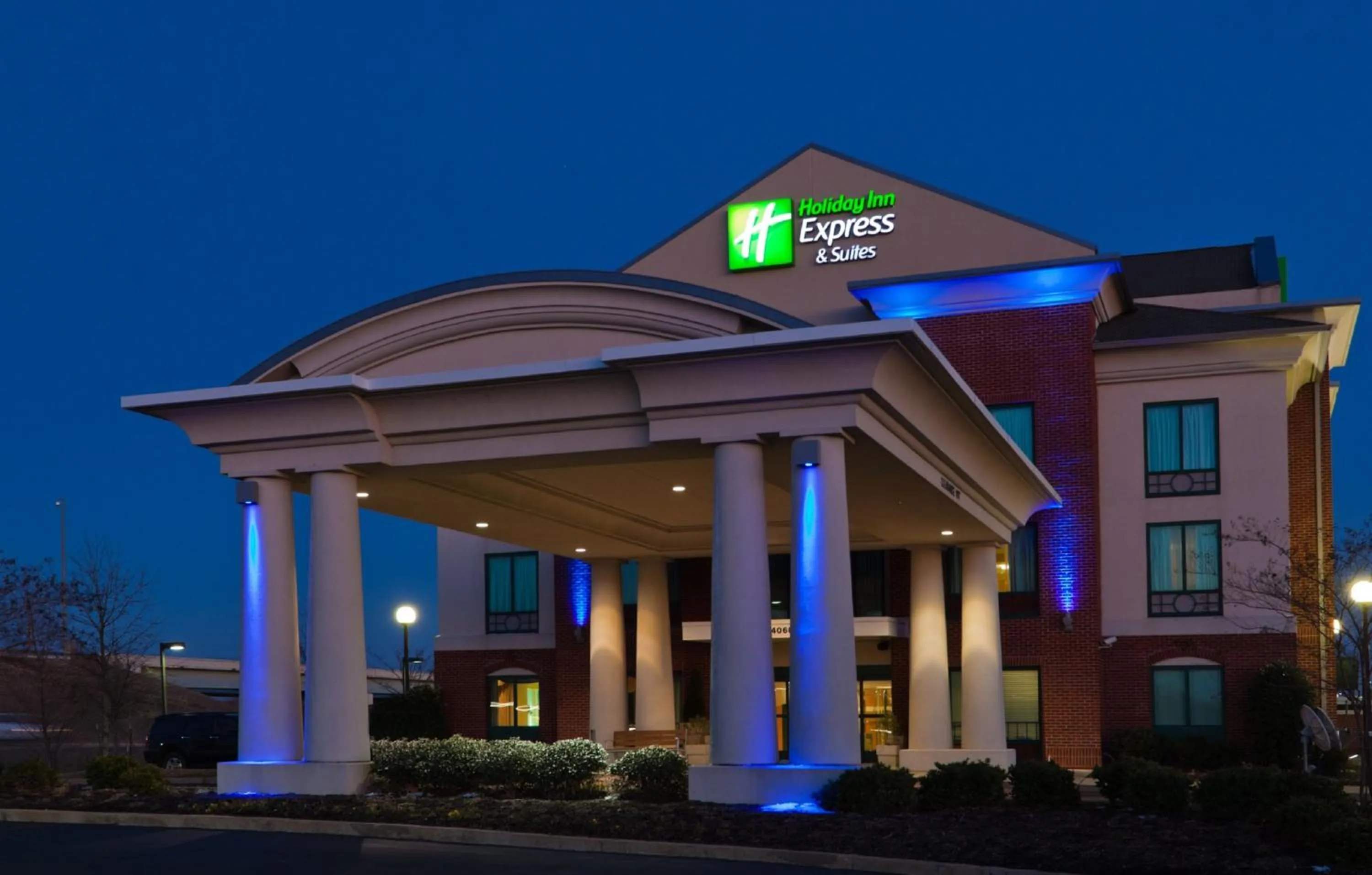 Property building in Holiday Inn Express Hotel & Suites Memphis Southwind by IHG
