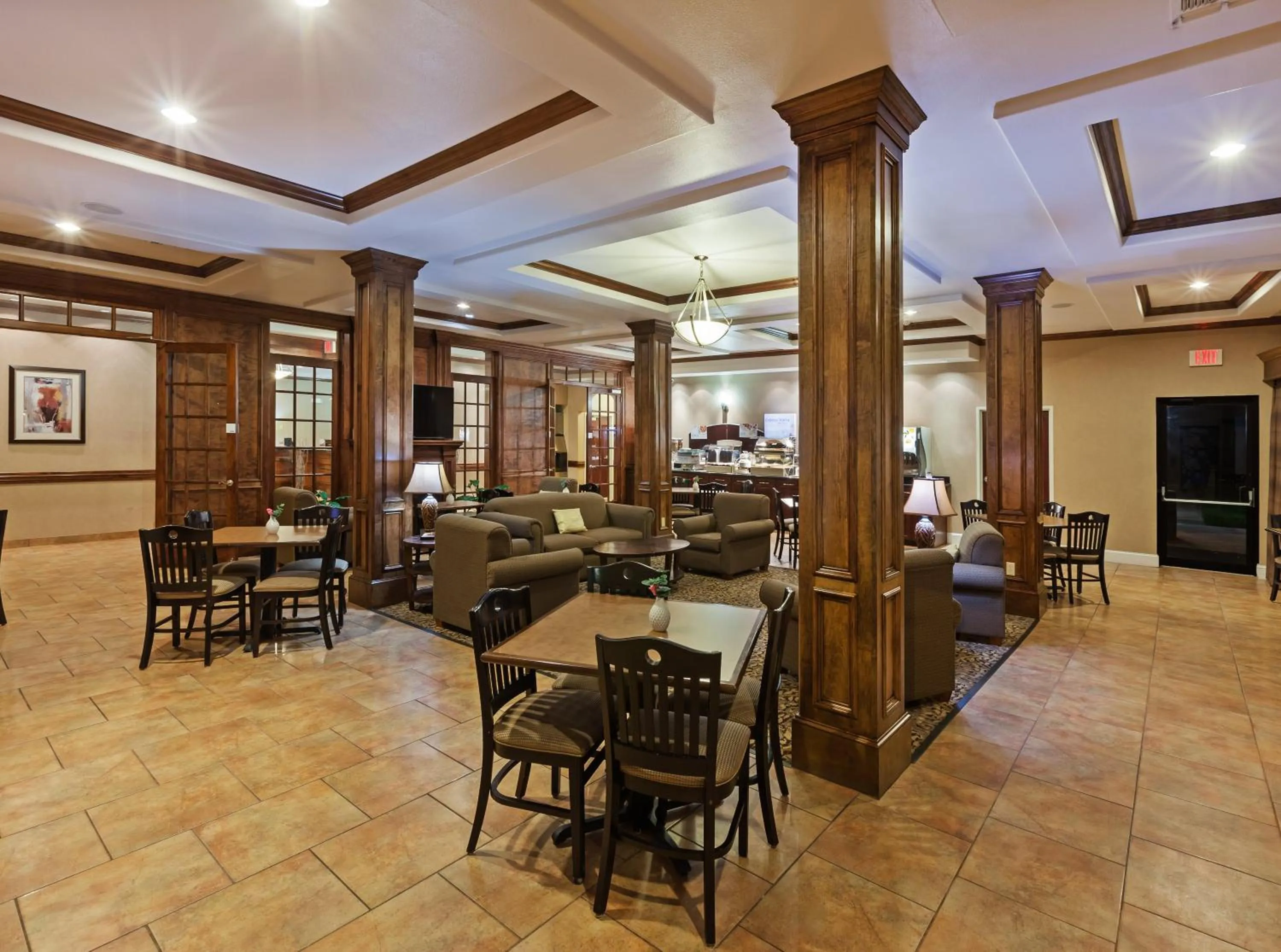 Lobby or reception in Holiday Inn Express Houston-Alvin by IHG