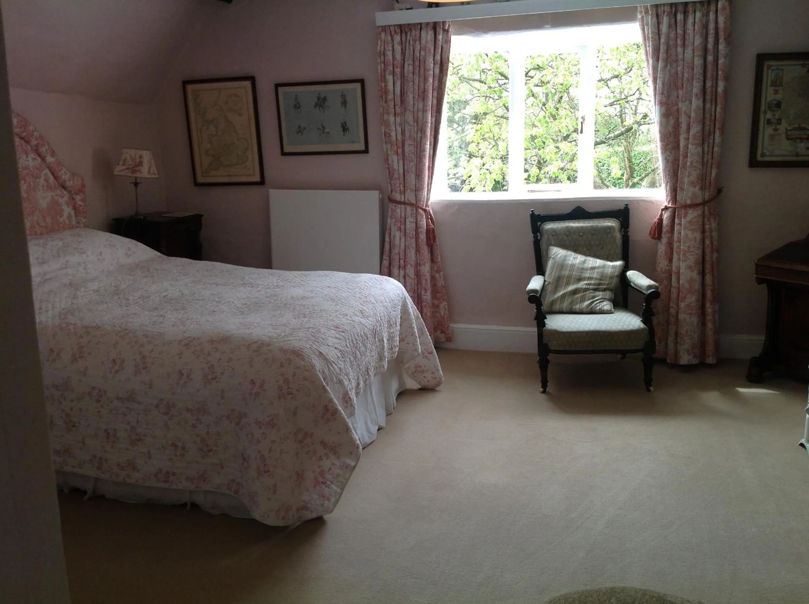 Garden view, Bed in Church Hill Farm