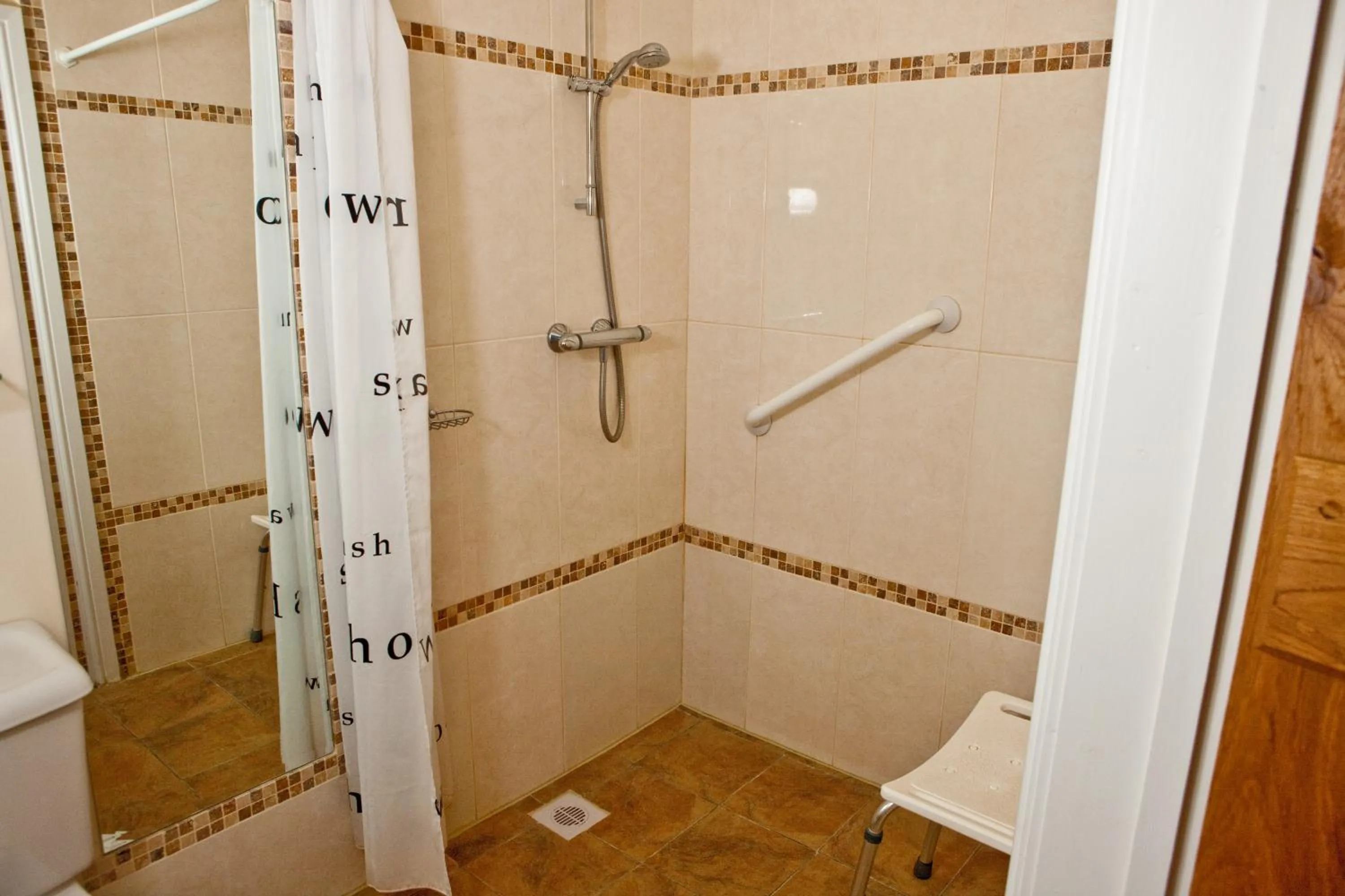 Shower in Church Hill Farm