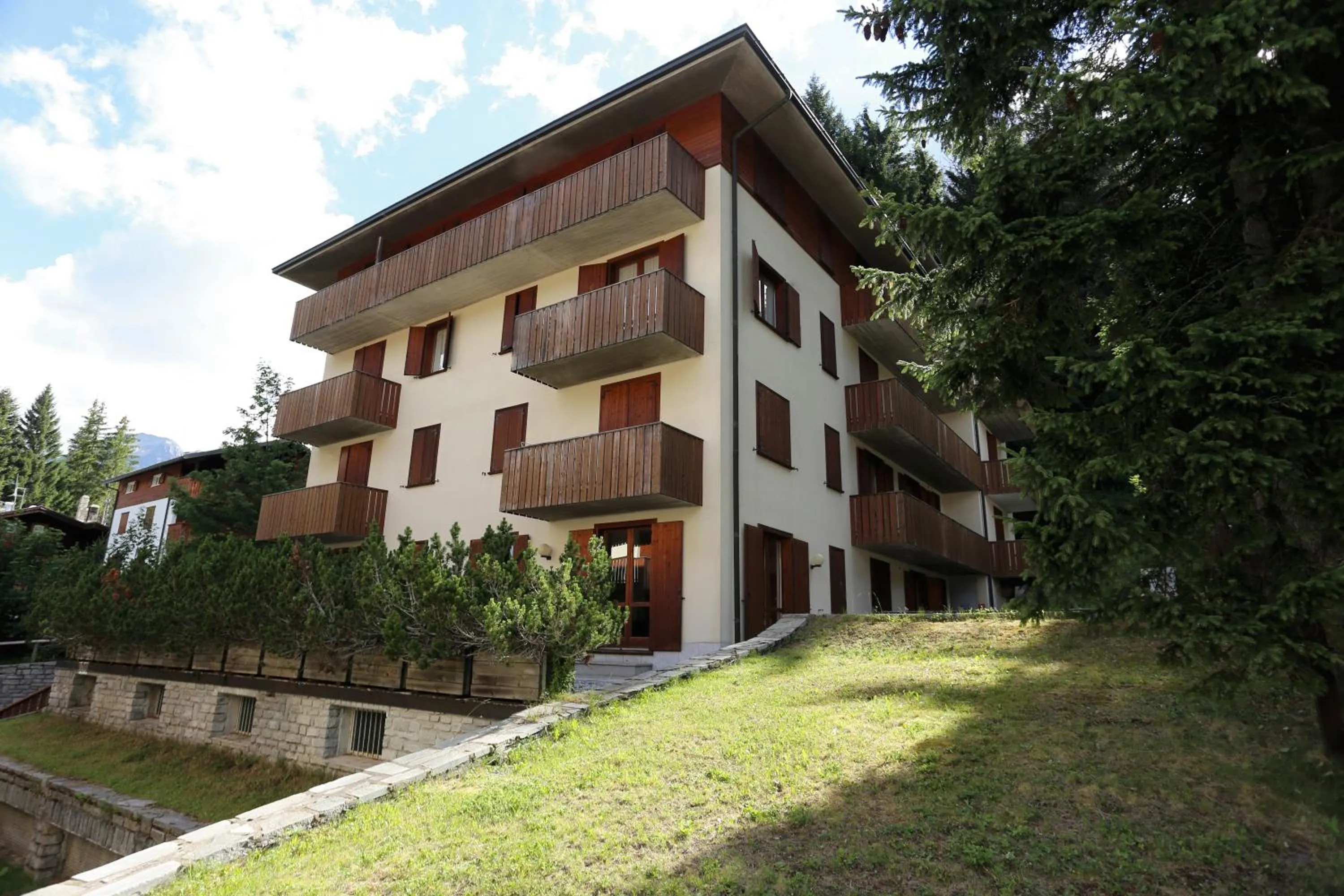 Facade/entrance in Residence Primula