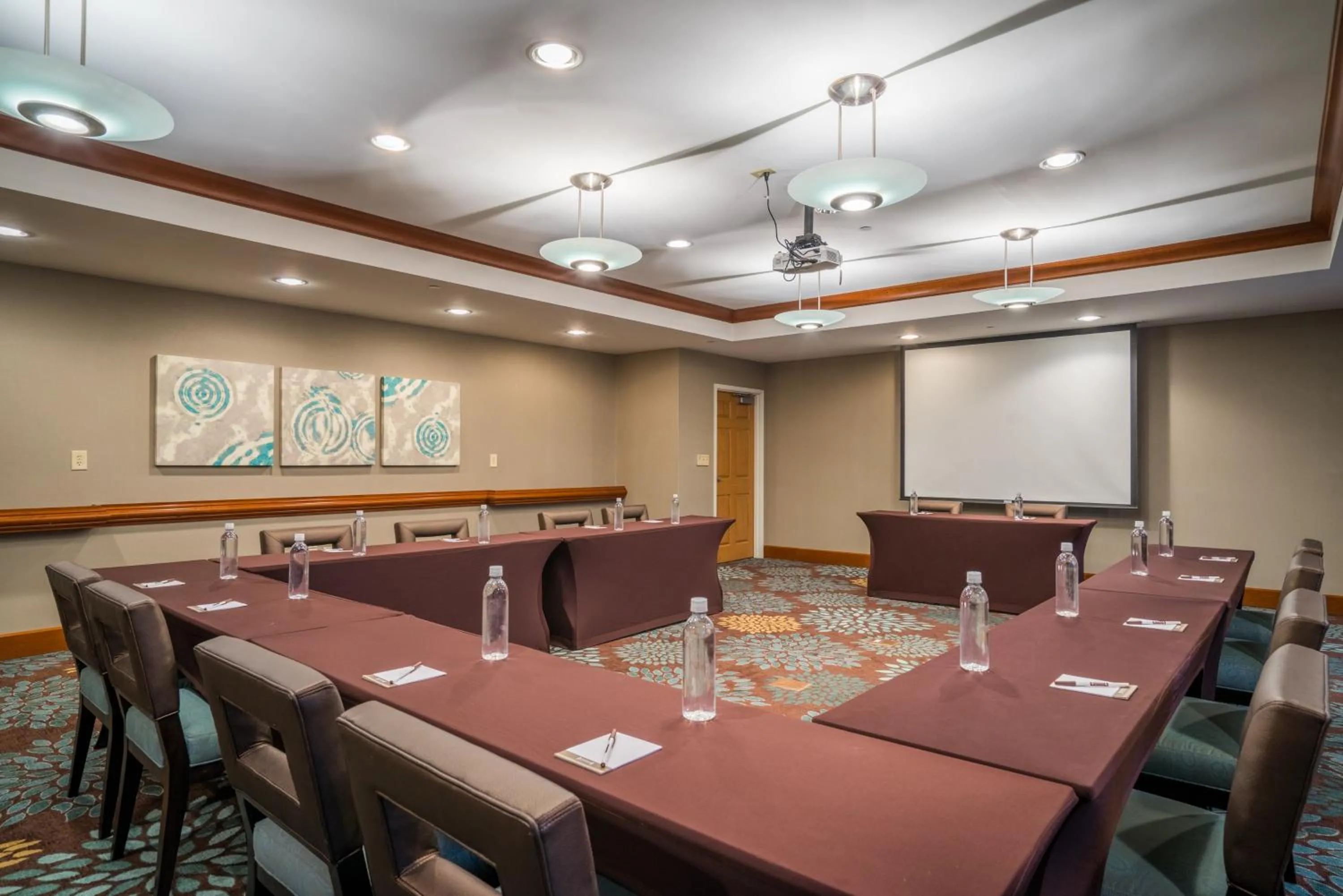 Meeting/conference room in Staybridge Suites Wilmington - Brandywine Valley by IHG