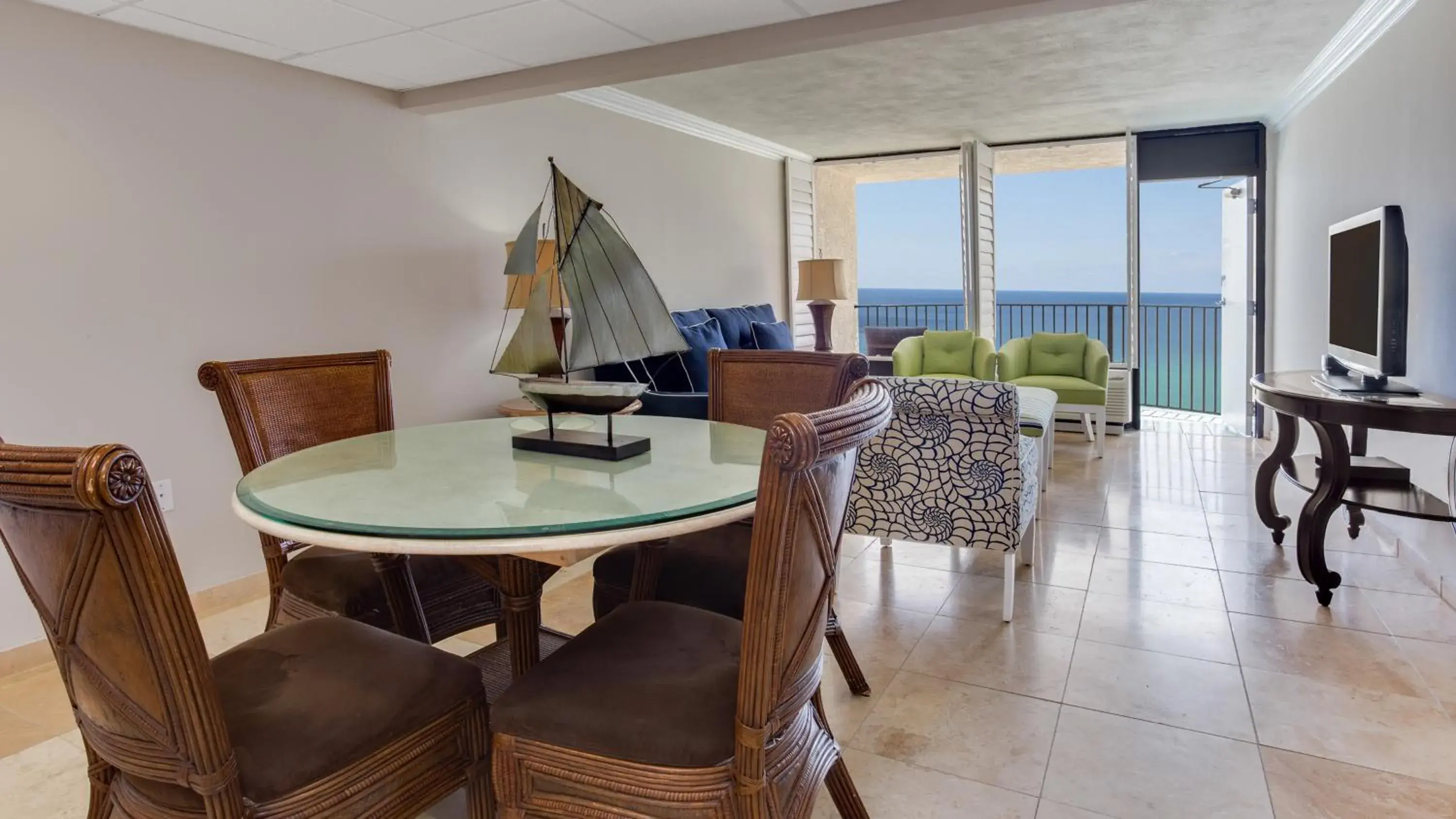 Luxury King Suite, 2 Rooms, Living Room, Dining Room, 2 Balconies in Holiday Inn Resort Panama City Beach by IHG Luxury King Suite, 2 Rooms, Living Room, Dining Room, 2 Balconies in Holiday Inn Resort Panama City Beach by IHG