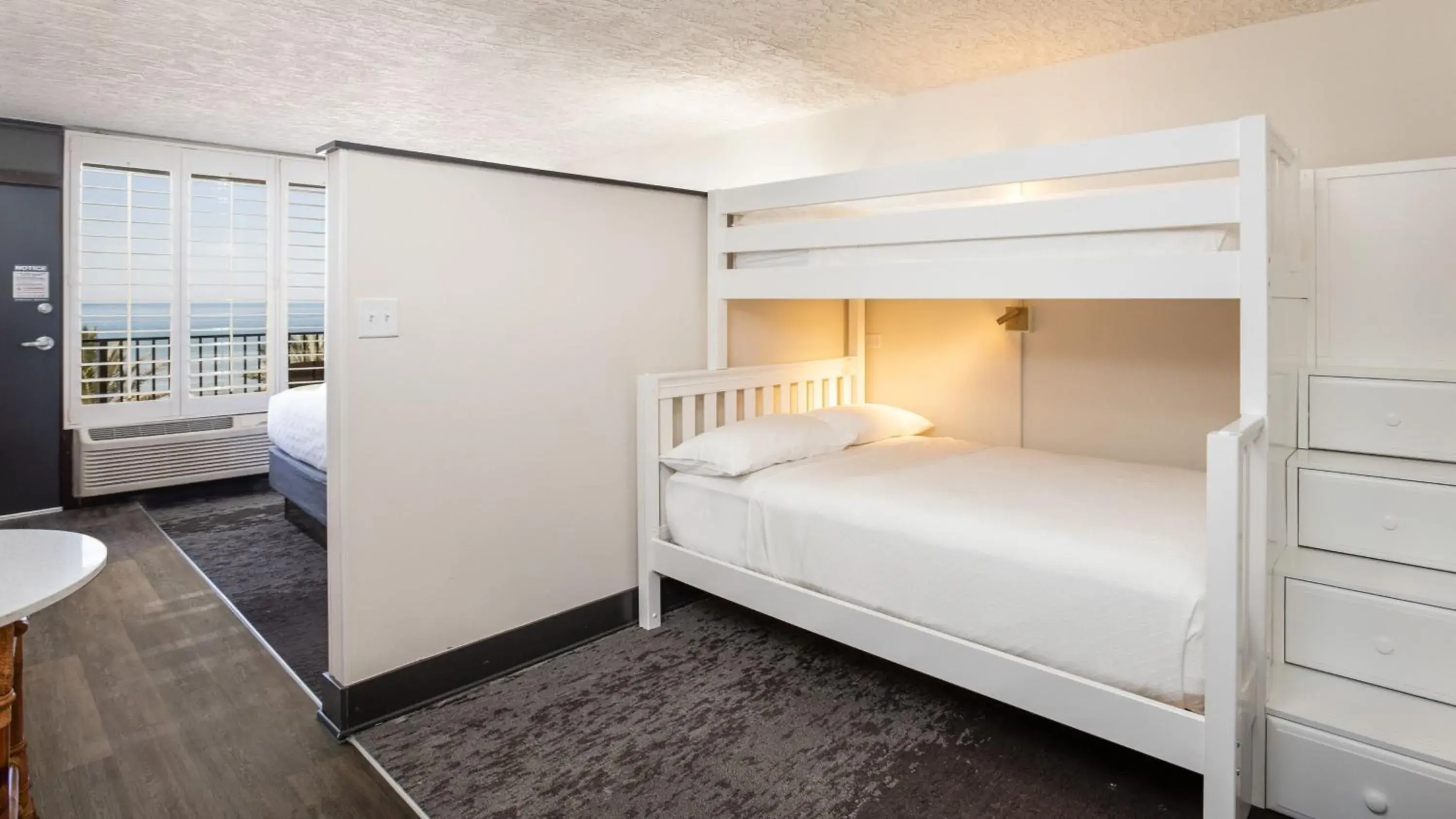 King Bed Gulf Front with Twin/Full Bunk Bed Oceanfront in Holiday Inn Resort Panama City Beach by IHG King Bed Gulf Front with Twin/Full Bunk Bed Oceanfront in Holiday Inn Resort Panama City Beach by IHG