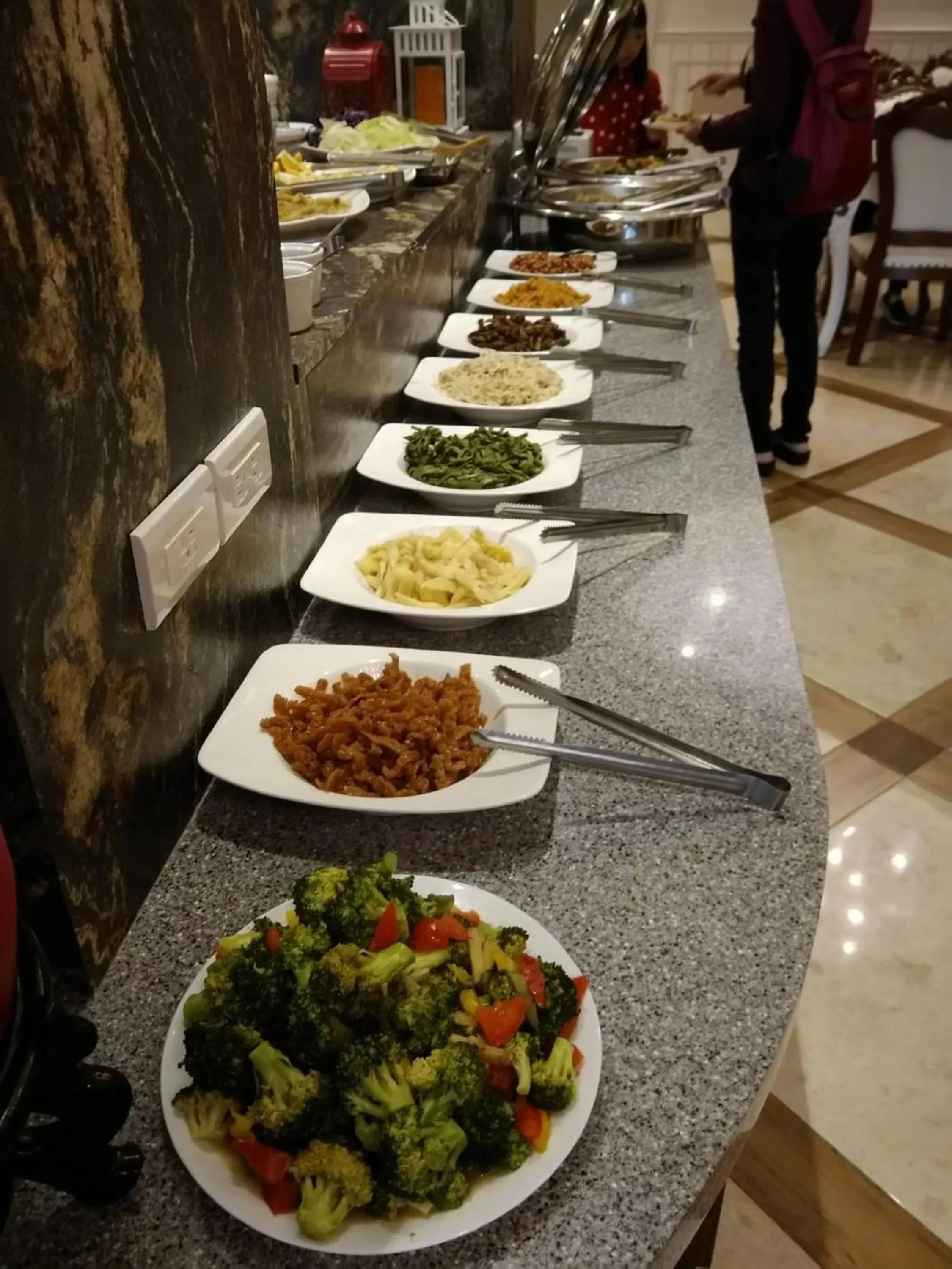 Buffet breakfast in Buckingham Palace B&B