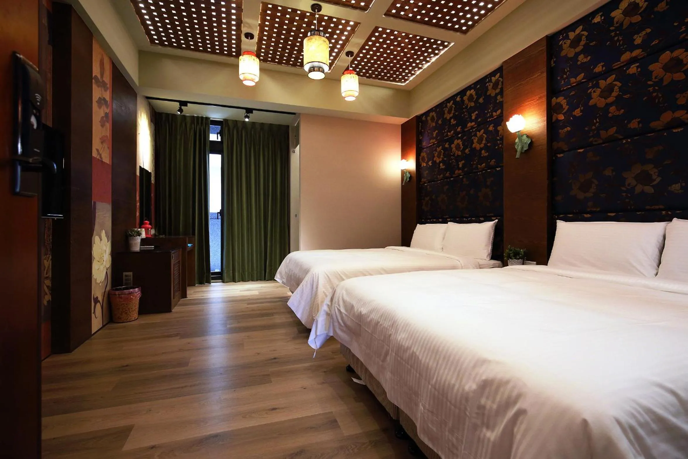 bunk bed, Bed in Buckingham Palace B&B