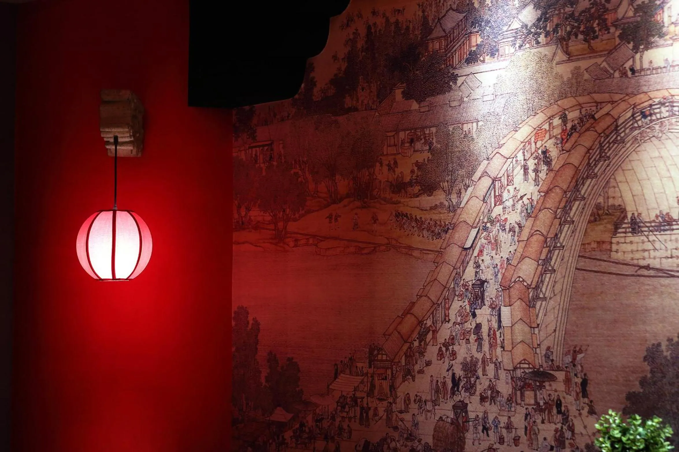 Decorative detail in Buckingham Palace B&B