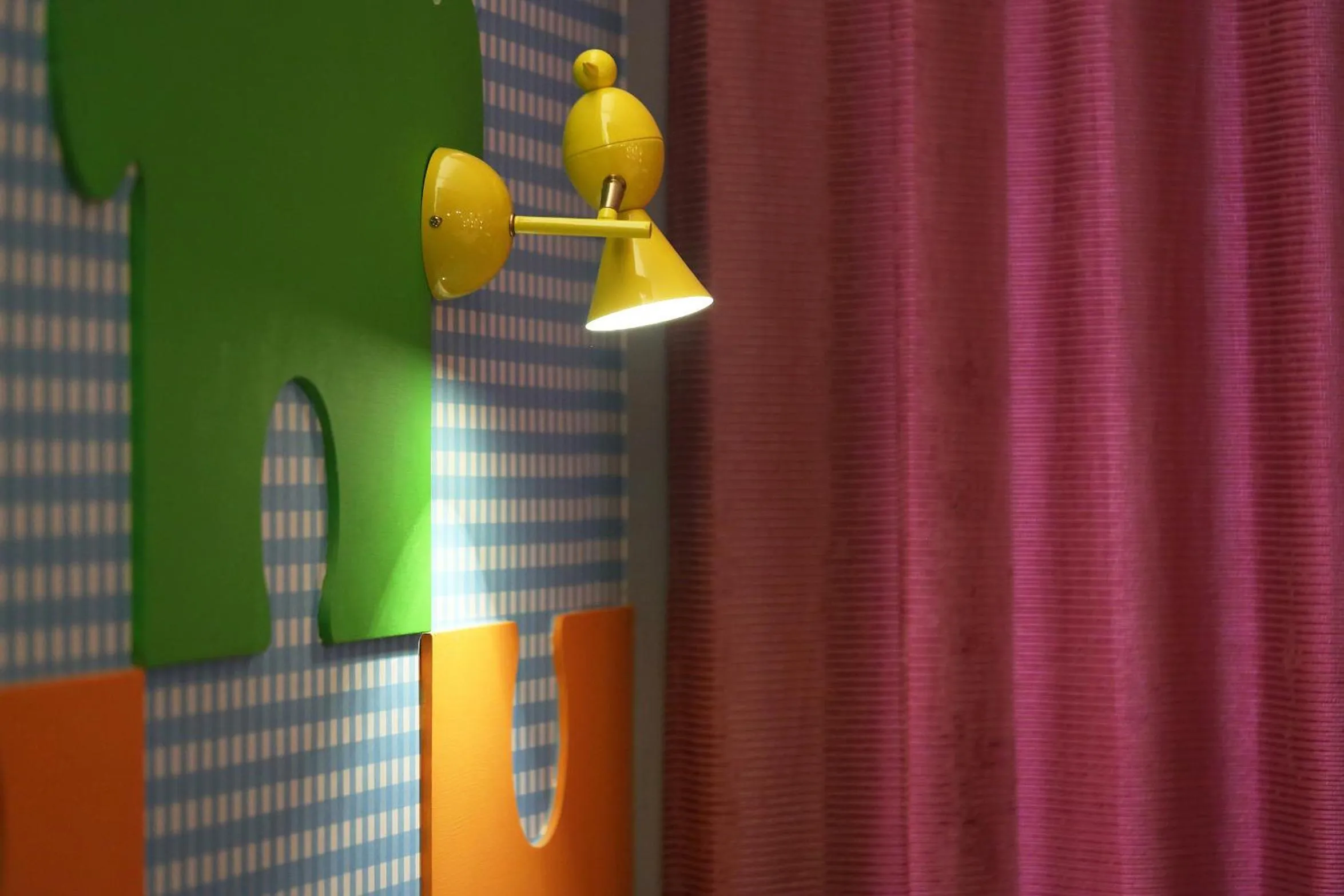 Decorative detail in Buckingham Palace B&B