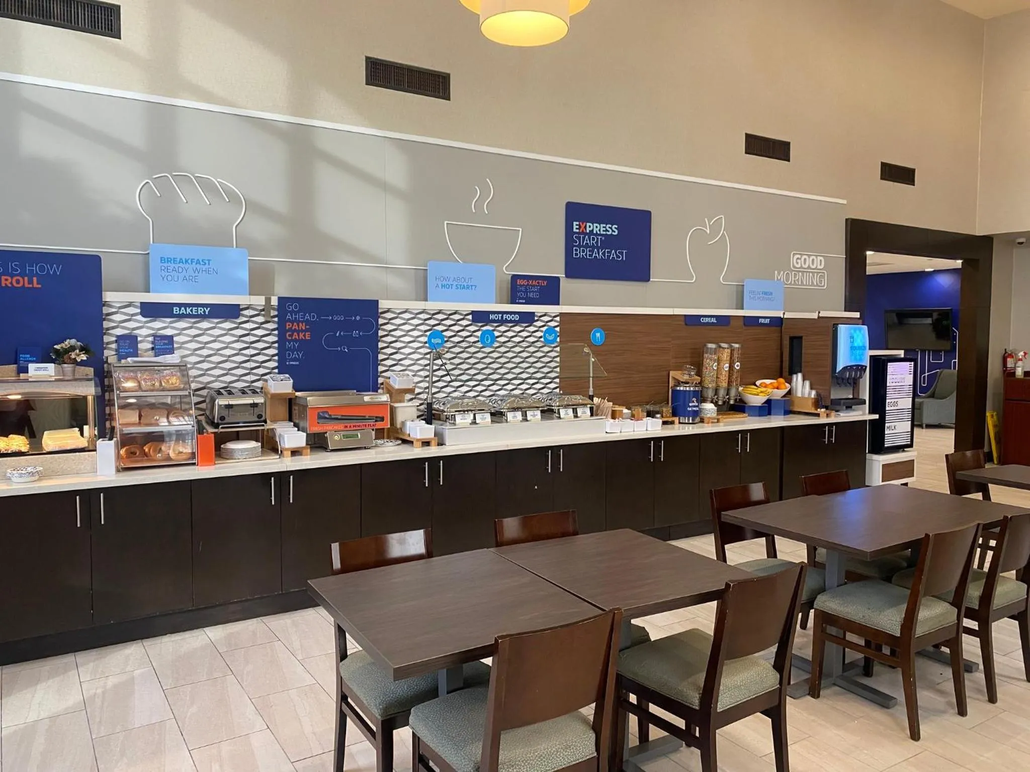 Restaurant/places to eat in Holiday Inn Express Hotel & Suites Hermosa Beach by IHG