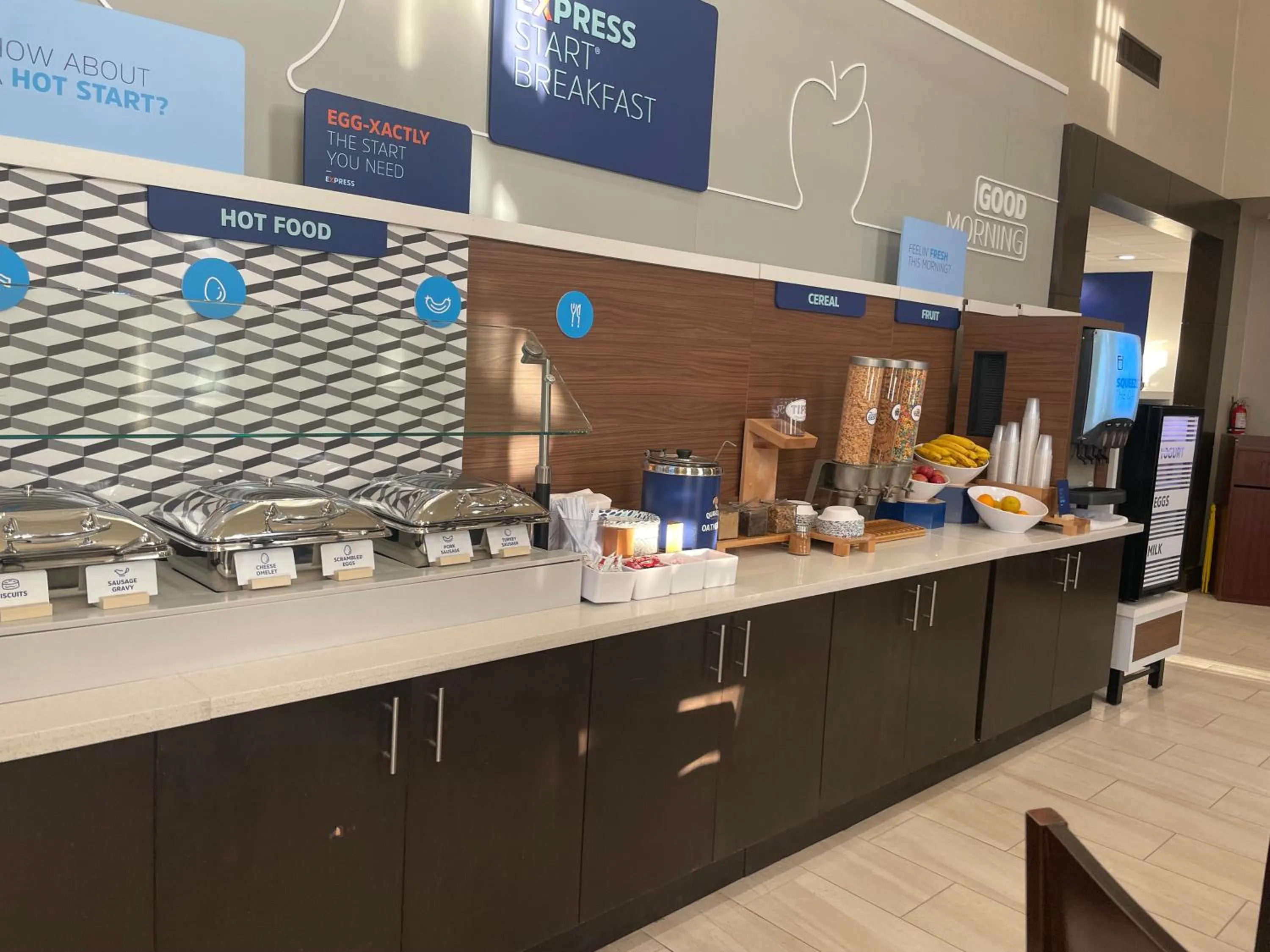 Breakfast in Holiday Inn Express Hotel & Suites Hermosa Beach by IHG