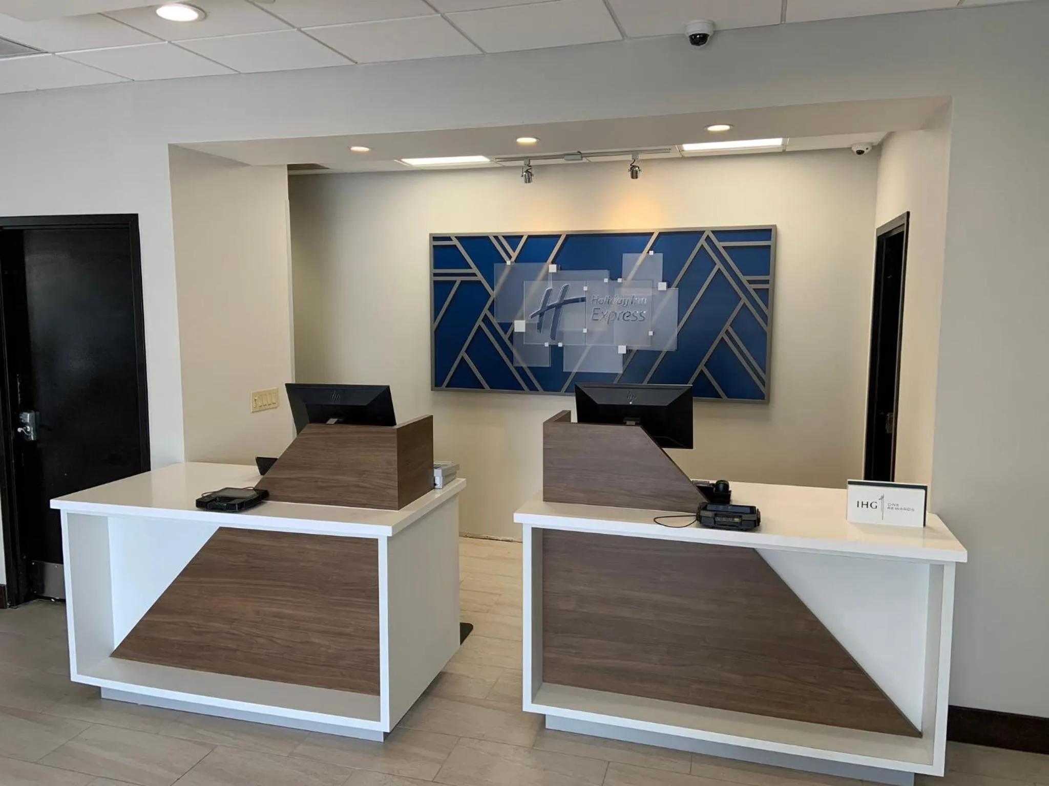 Property building in Holiday Inn Express Hotel & Suites Hermosa Beach by IHG