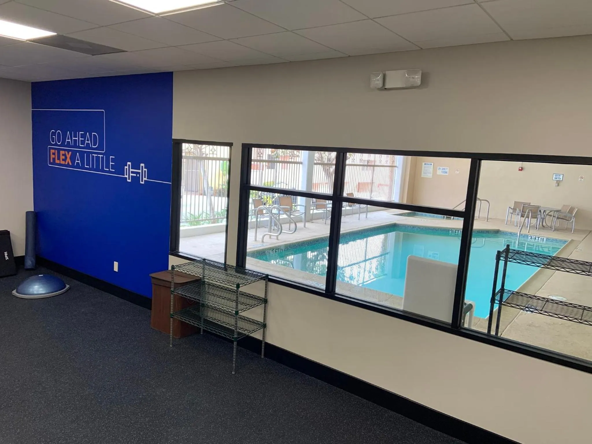 Fitness centre/facilities in Holiday Inn Express Hotel & Suites Hermosa Beach by IHG