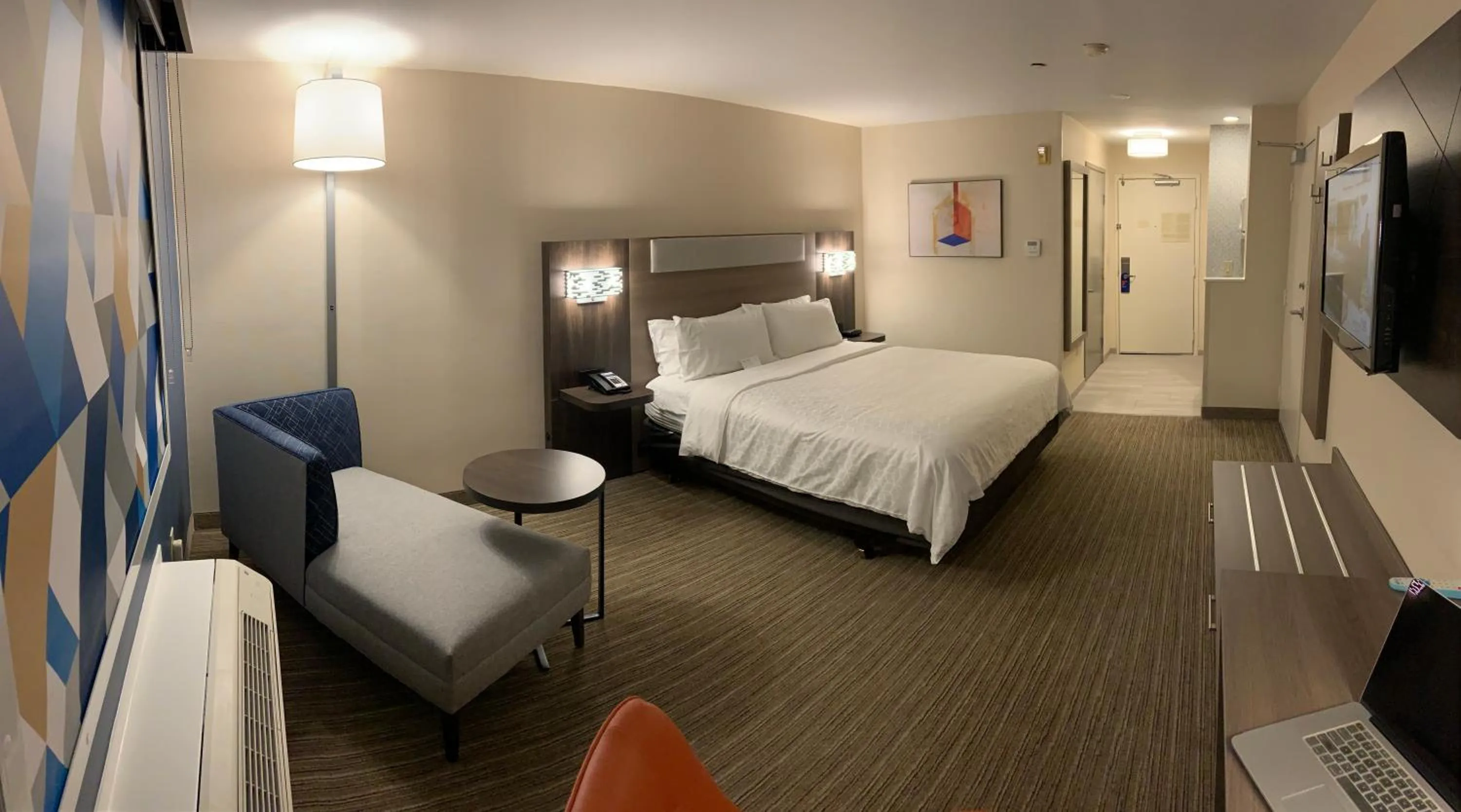Bedroom, Bed in Holiday Inn Express Hotel & Suites Hermosa Beach by IHG