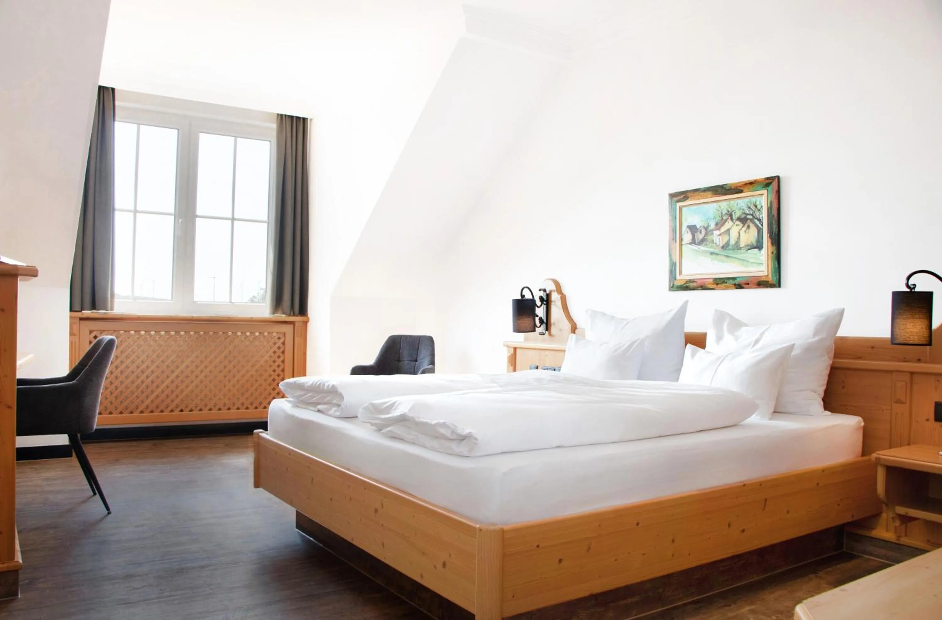 Bed in Self-Check-in Hotel VinoQ Mistelbach