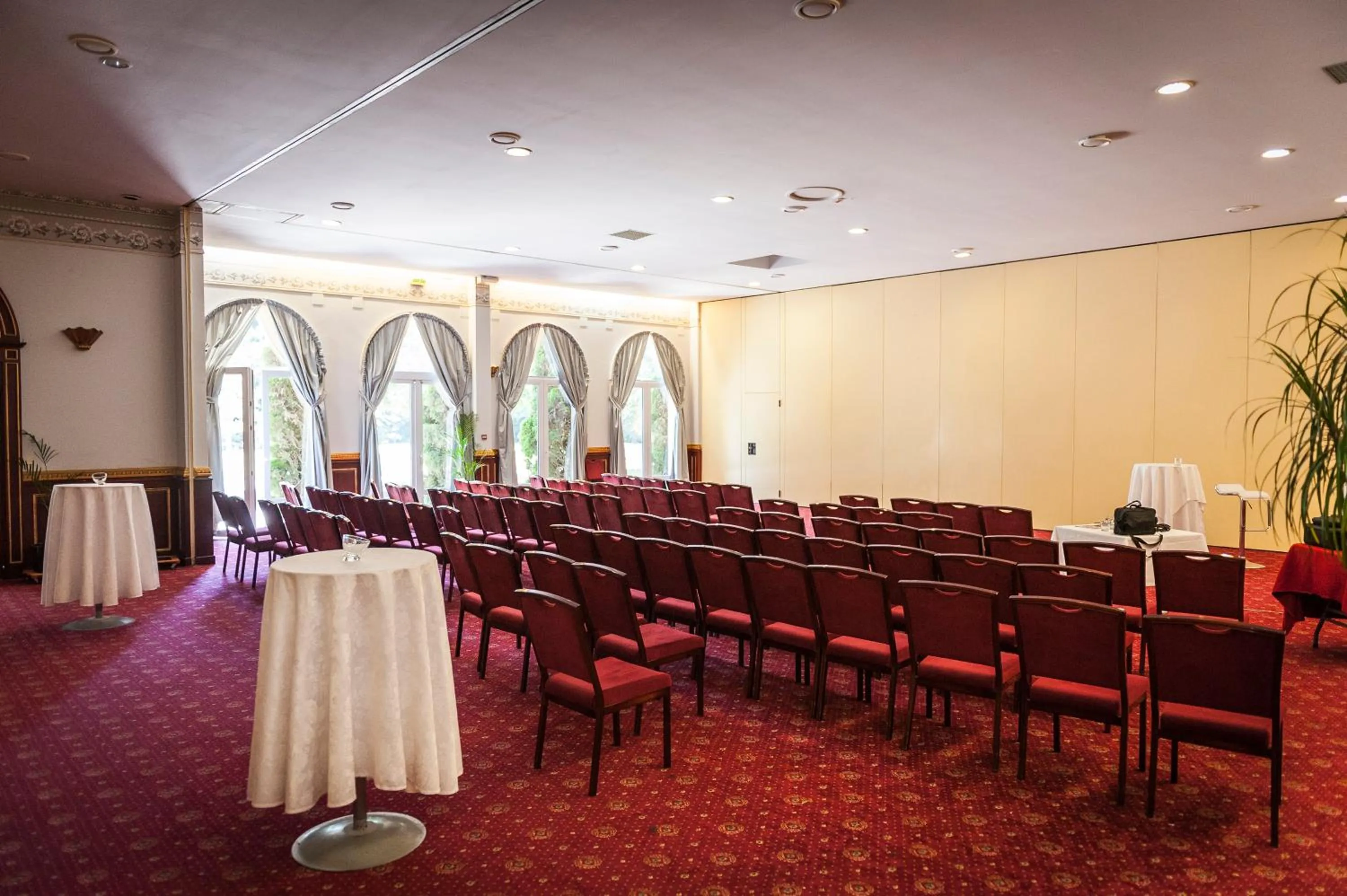 Business facilities in Château D'Apigné Rennes