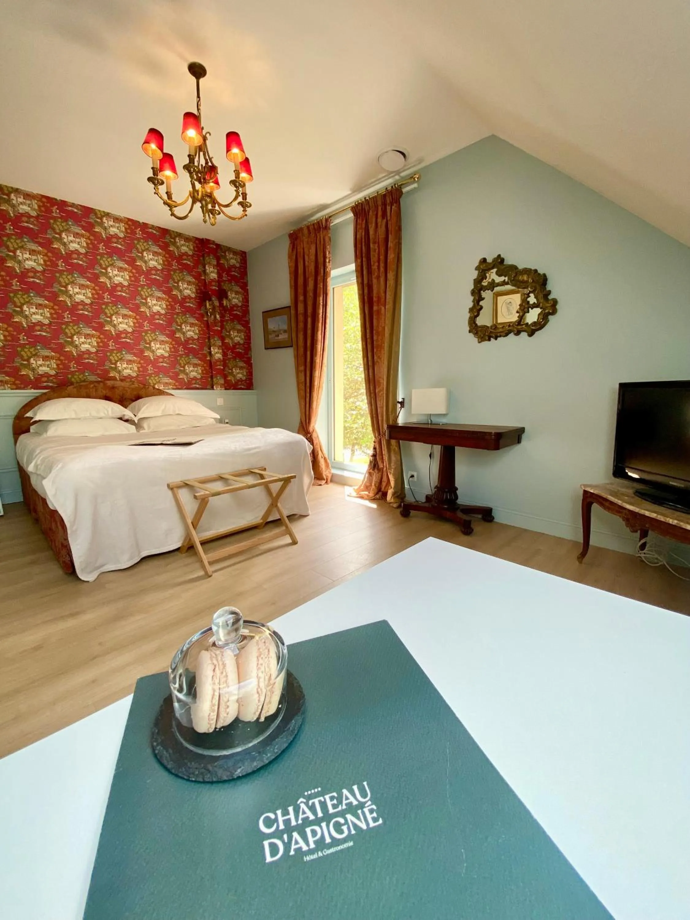 Bed in Château D'Apigné Rennes