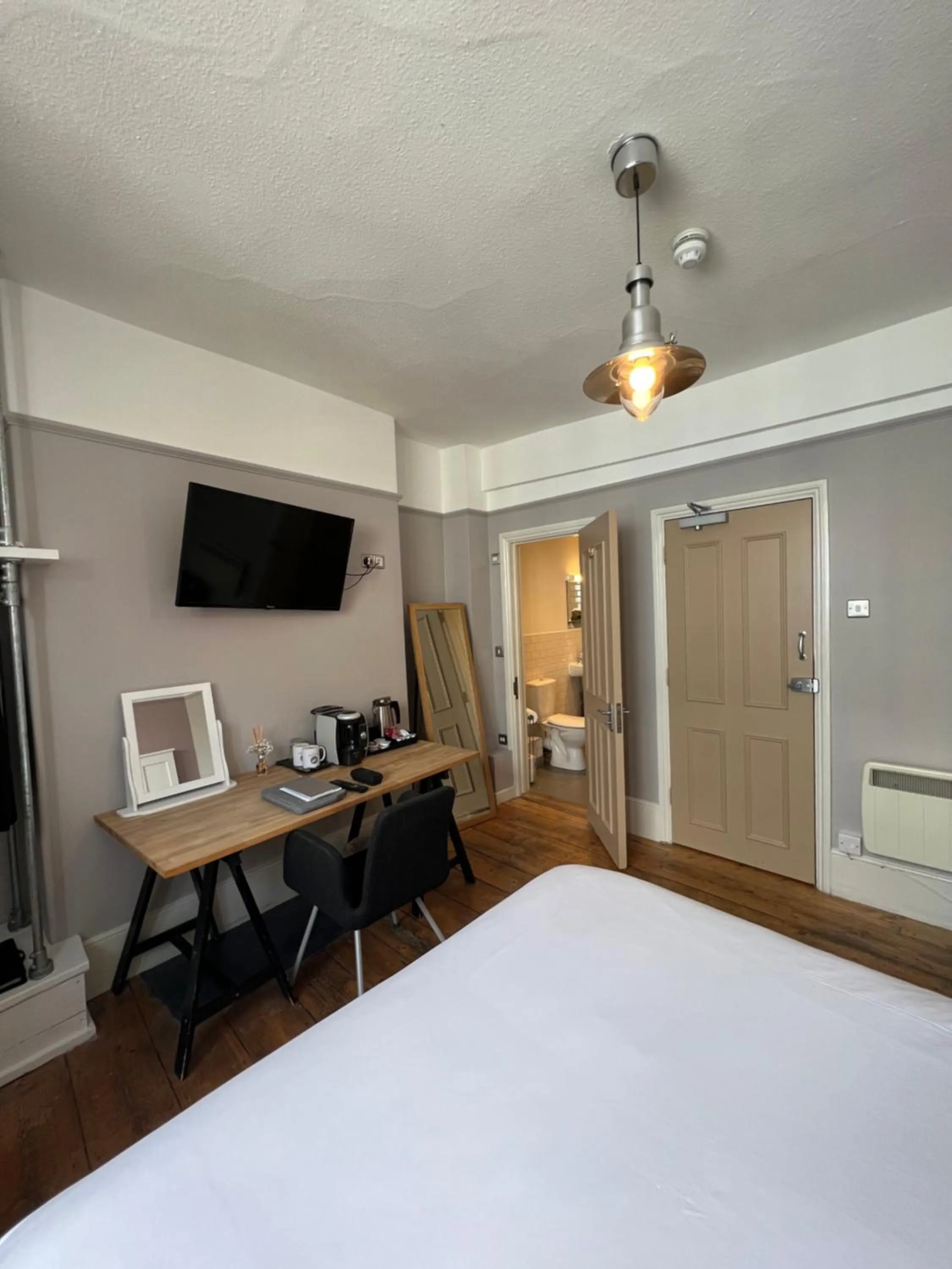 Coffee/tea facilities, Bed in White Horse