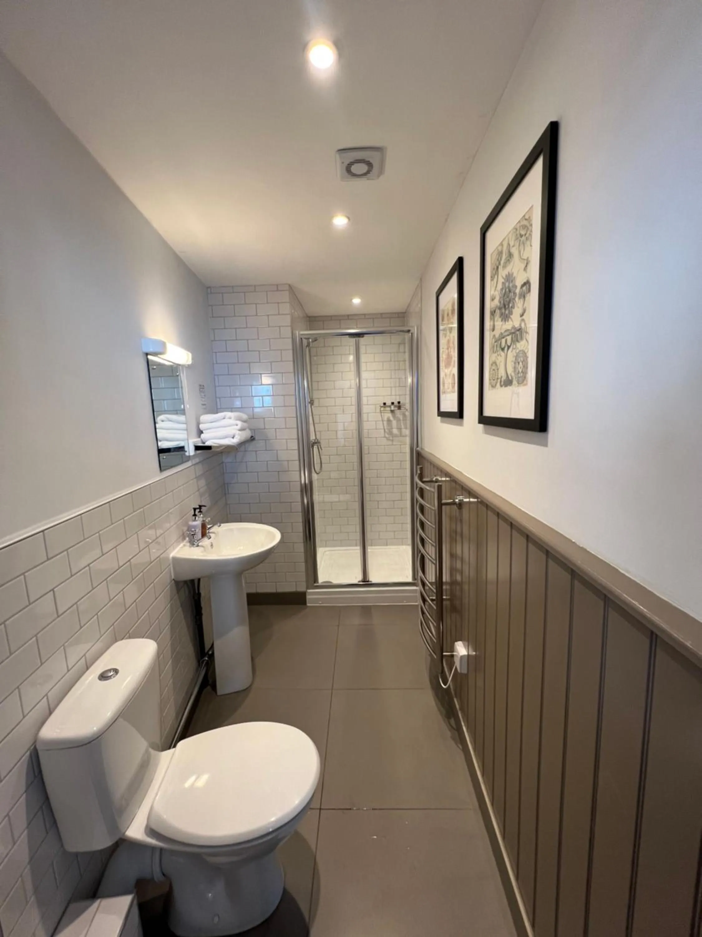 Bathroom in White Horse