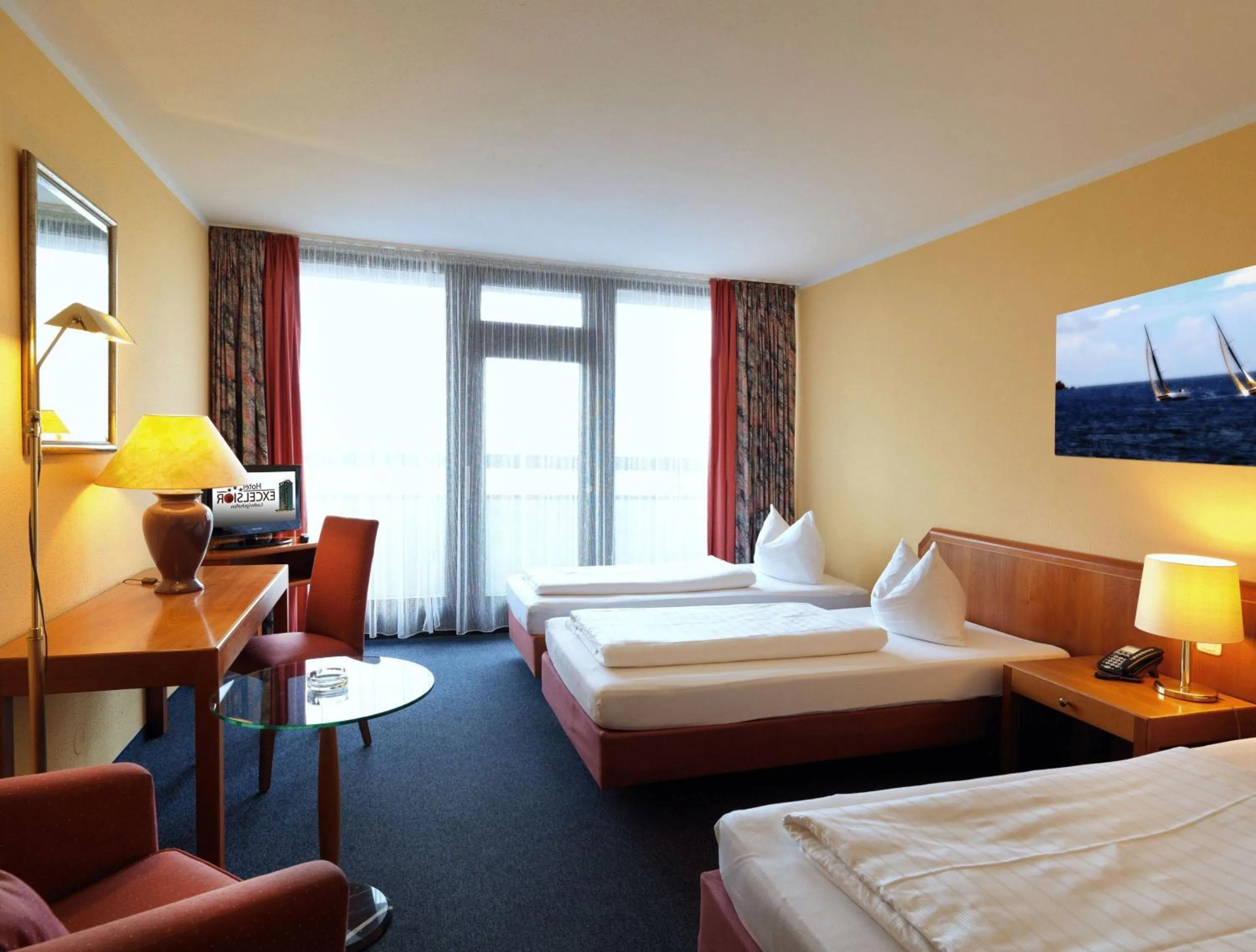 Bed in Hotel Excelsior Ludwigshafen