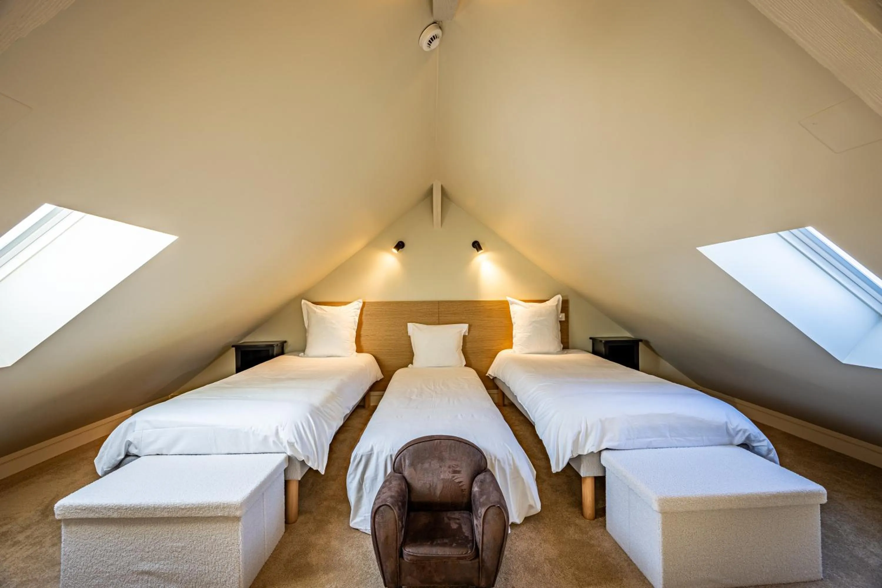 Bedroom, Bed in Restaurant Hotel Didier Méril