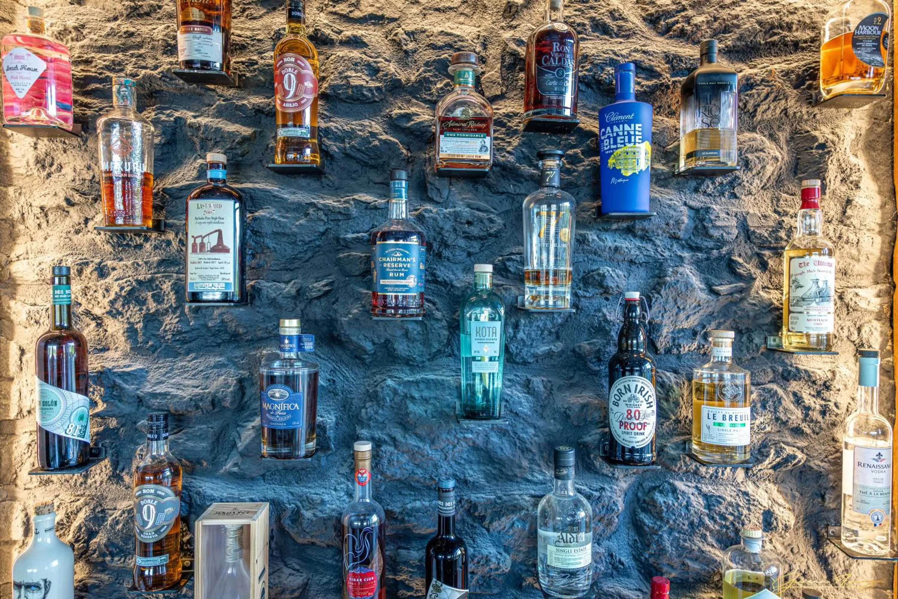 Property building in Restaurant Hotel Didier Méril