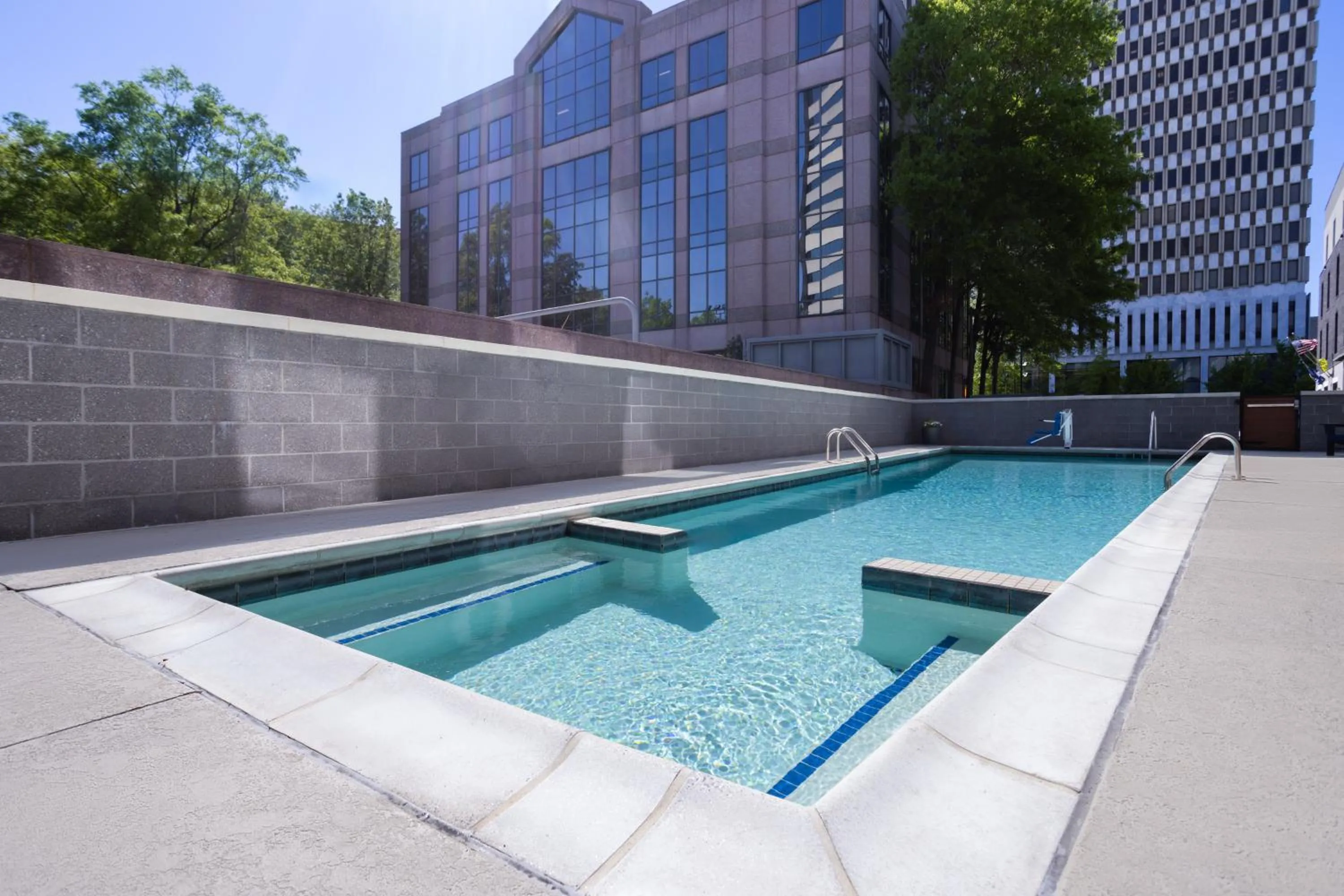 Swimming pool in Home2 Suites by Hilton Greenville Downtown