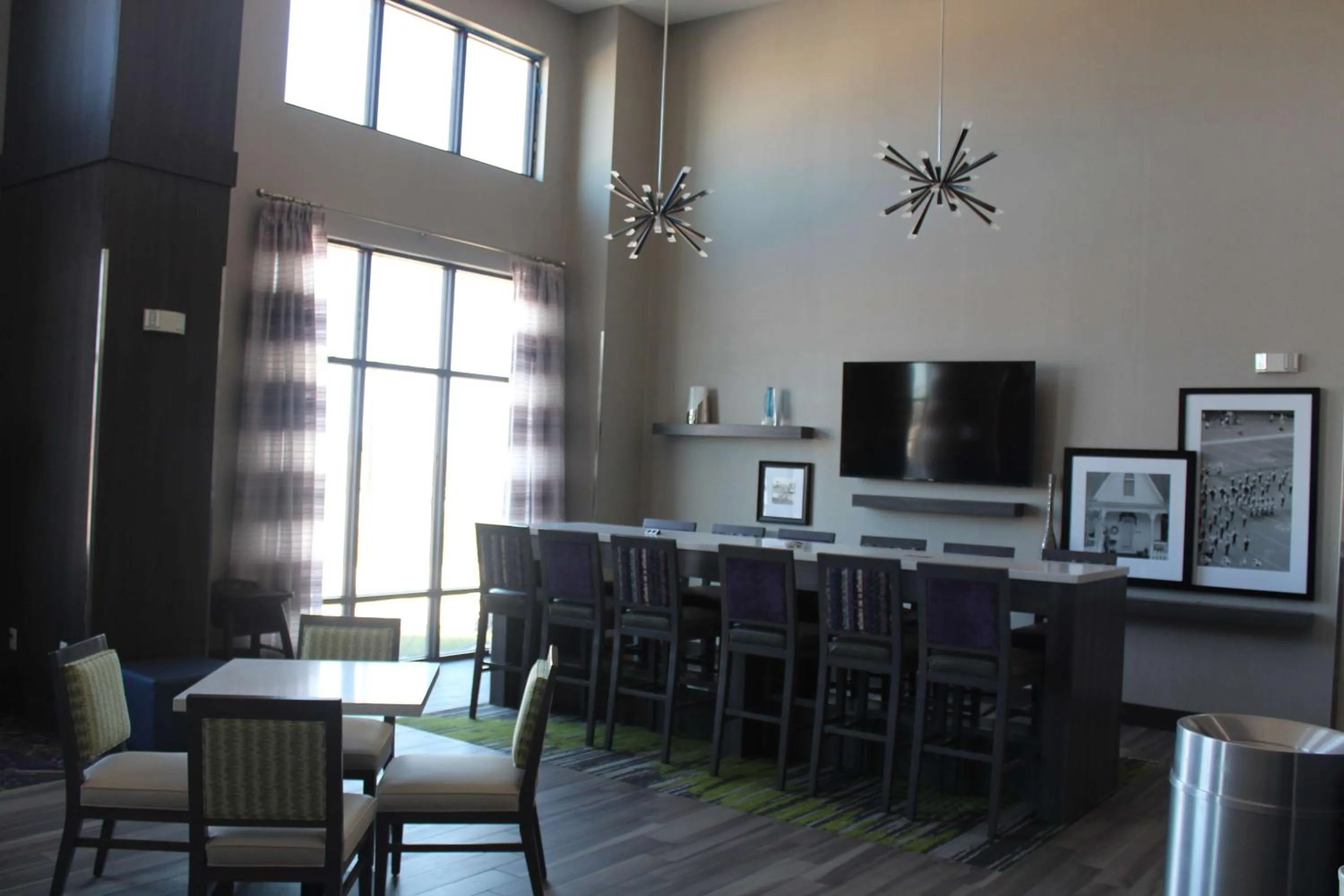 Lobby or reception in Hampton Inn & Suites Guthrie, OK