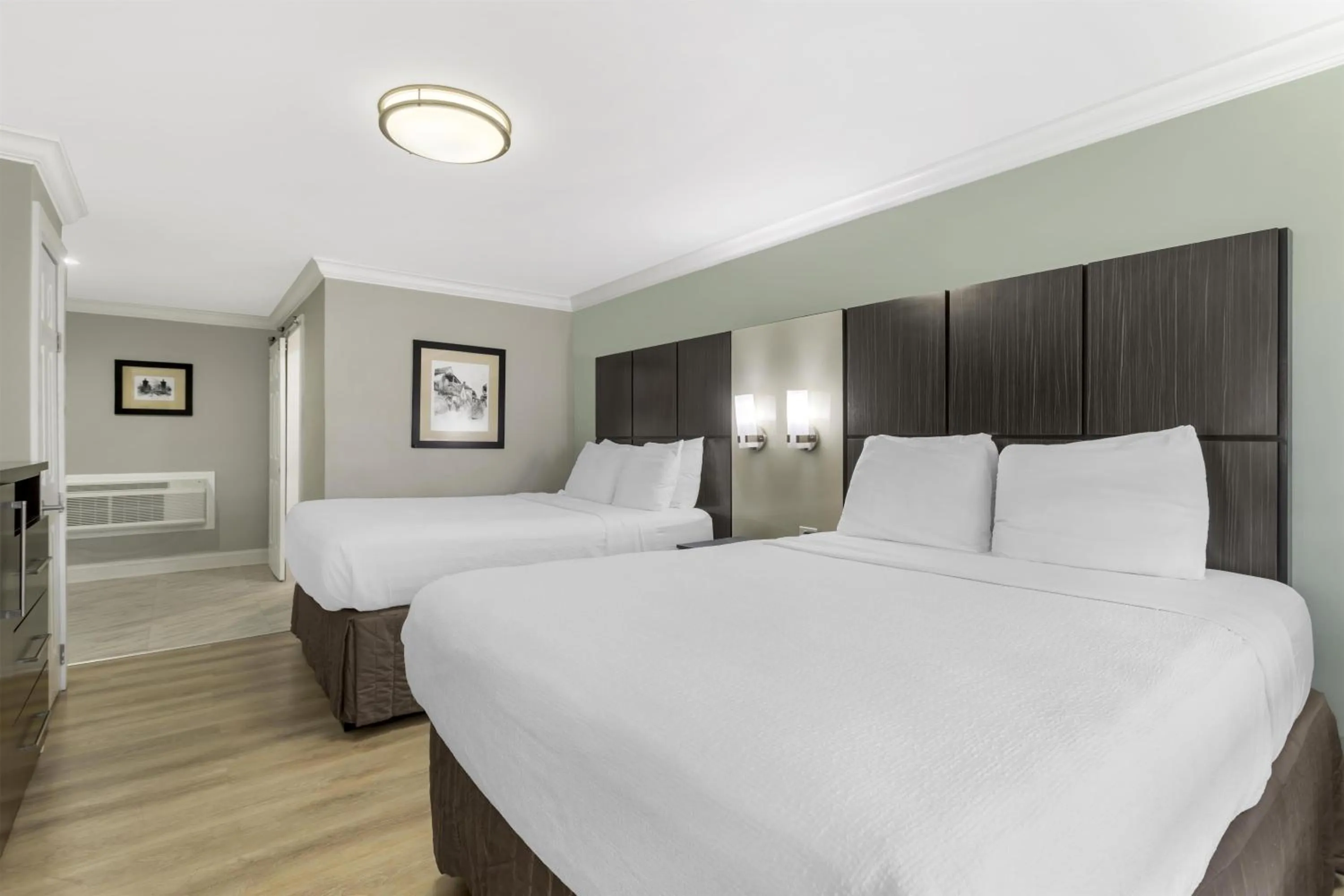 Bedroom, Bed in Best Western Historic Bayfront