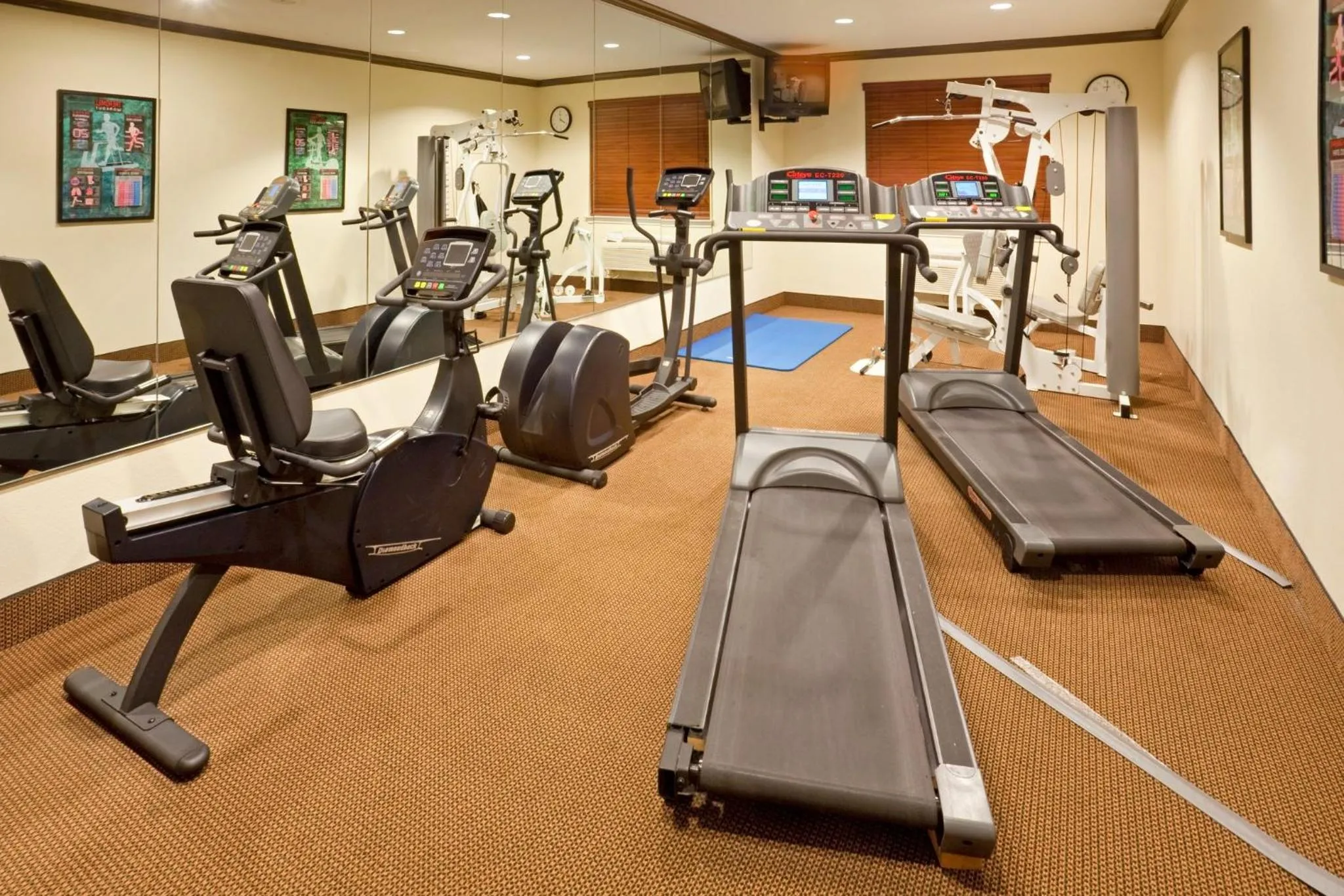 Fitness centre/facilities in Holiday Inn Express Lake Worth NW Loop 820 by IHG