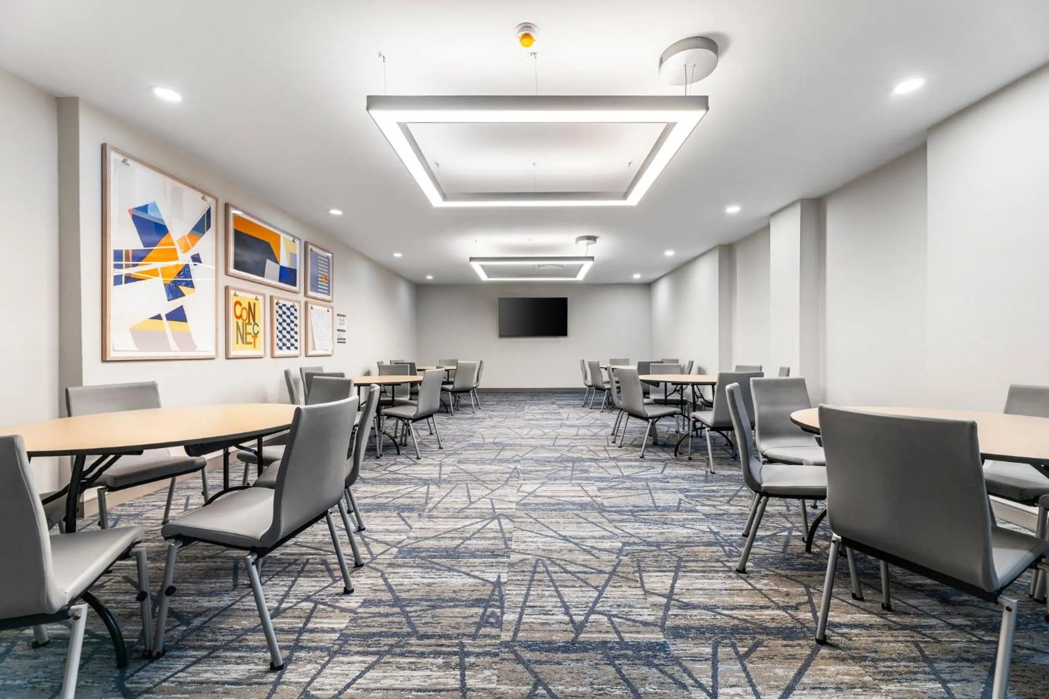 Meeting/conference room in Holiday Inn Express Van Nuys by IHG